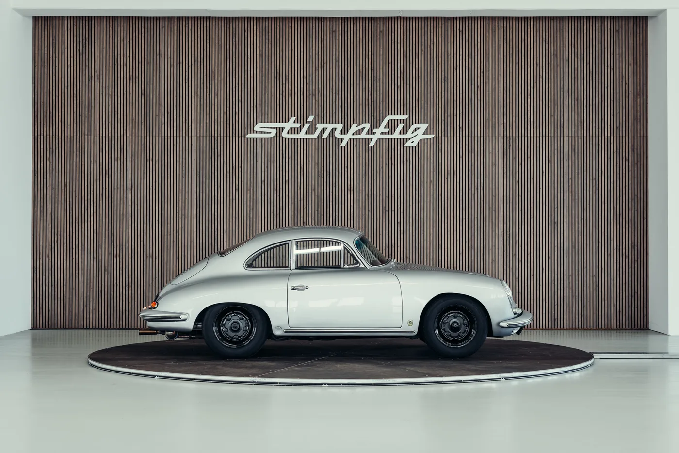 1961 Porsche 356 B 1600 Super angeboten von einem Oldtimerspezialisten in Stuttgart, Deutschland, Foto 6 von 25