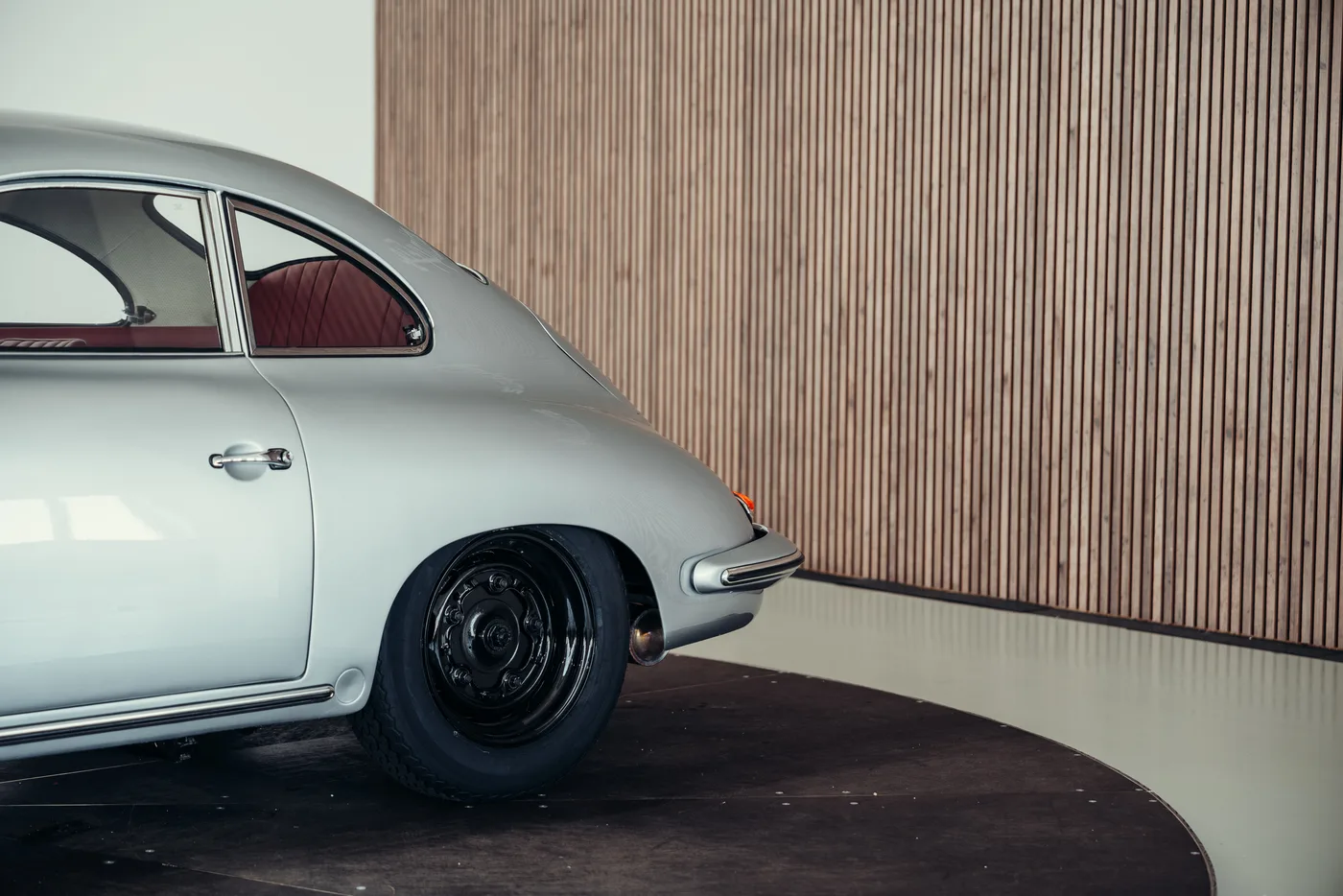 1961 Porsche 356 B 1600 Super angeboten von einem Oldtimerspezialisten in Stuttgart, Deutschland, Foto 12 von 25