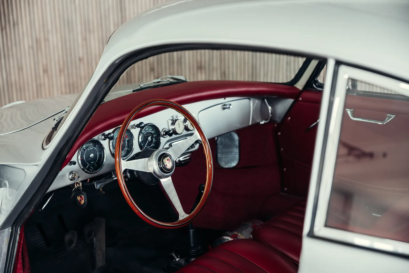 1961 Porsche 356 B 1600 Super angeboten von einem Oldtimerspezialisten in Stuttgart, Deutschland, Foto 22 von 25