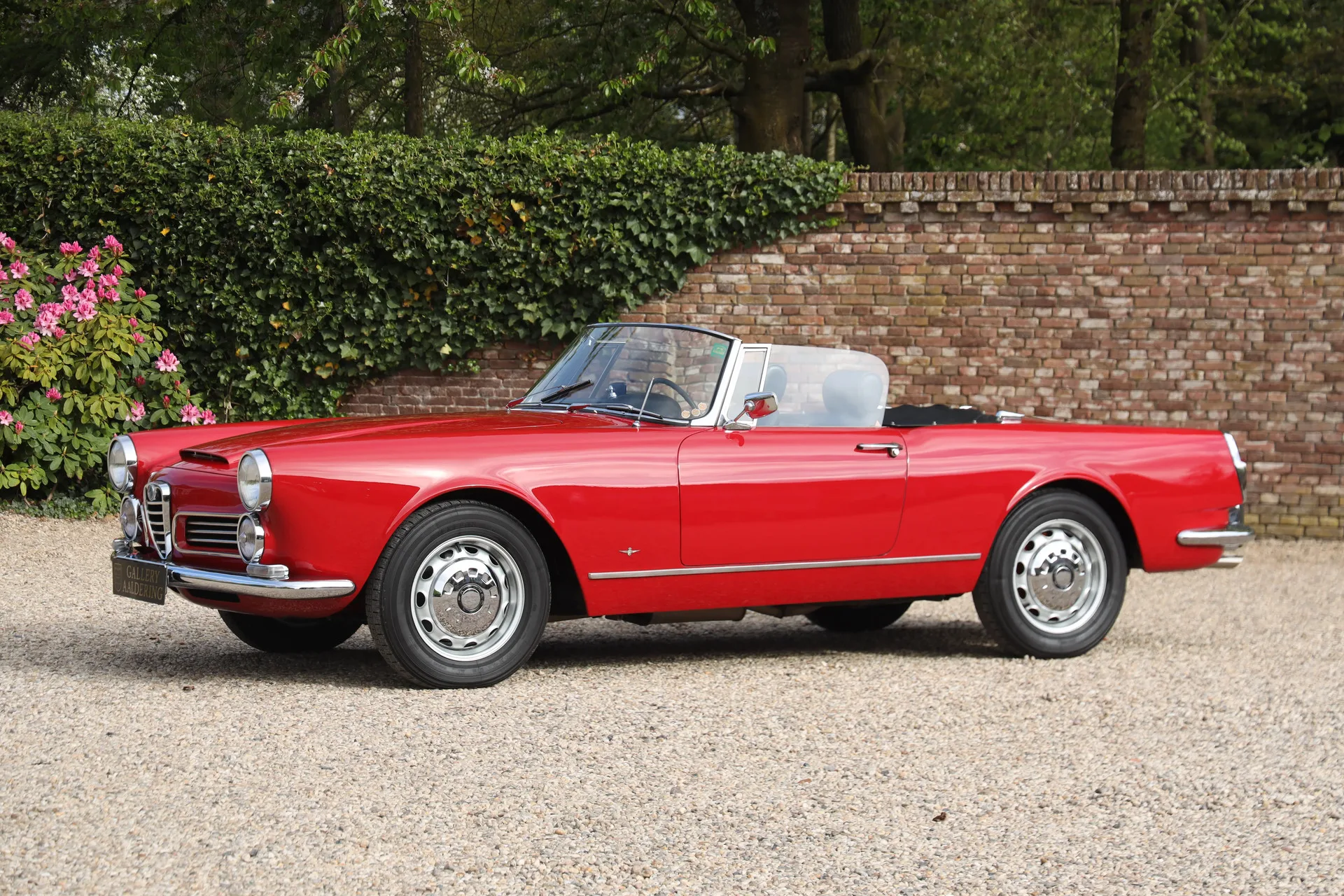 1962 Alfa Romeo 2600 Spider Touring, 25/30