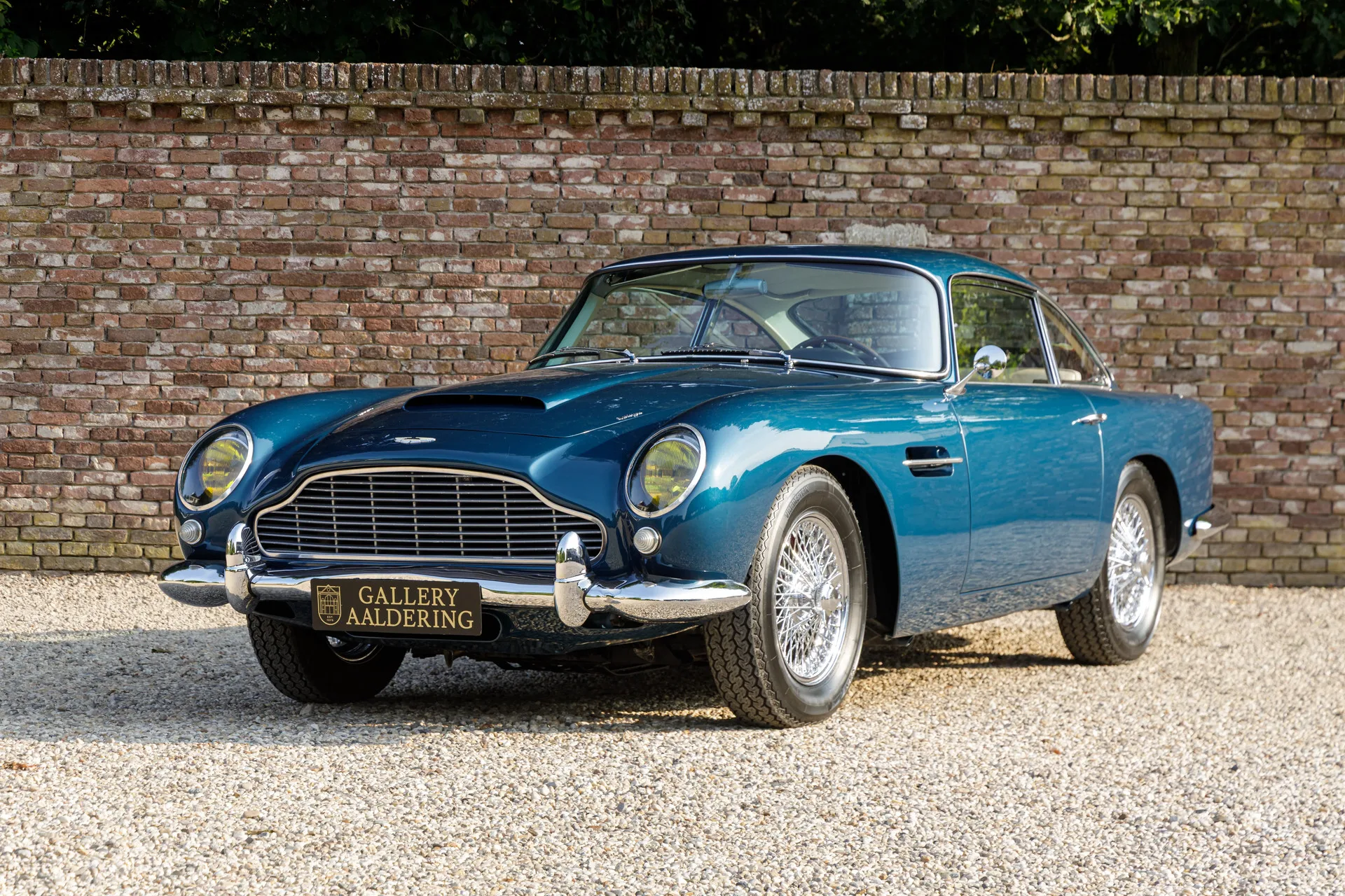 1962 Aston Martin DB4 Vantage SS Series IV offered by a specialist dealer in Brummen, Netherlands, main photo