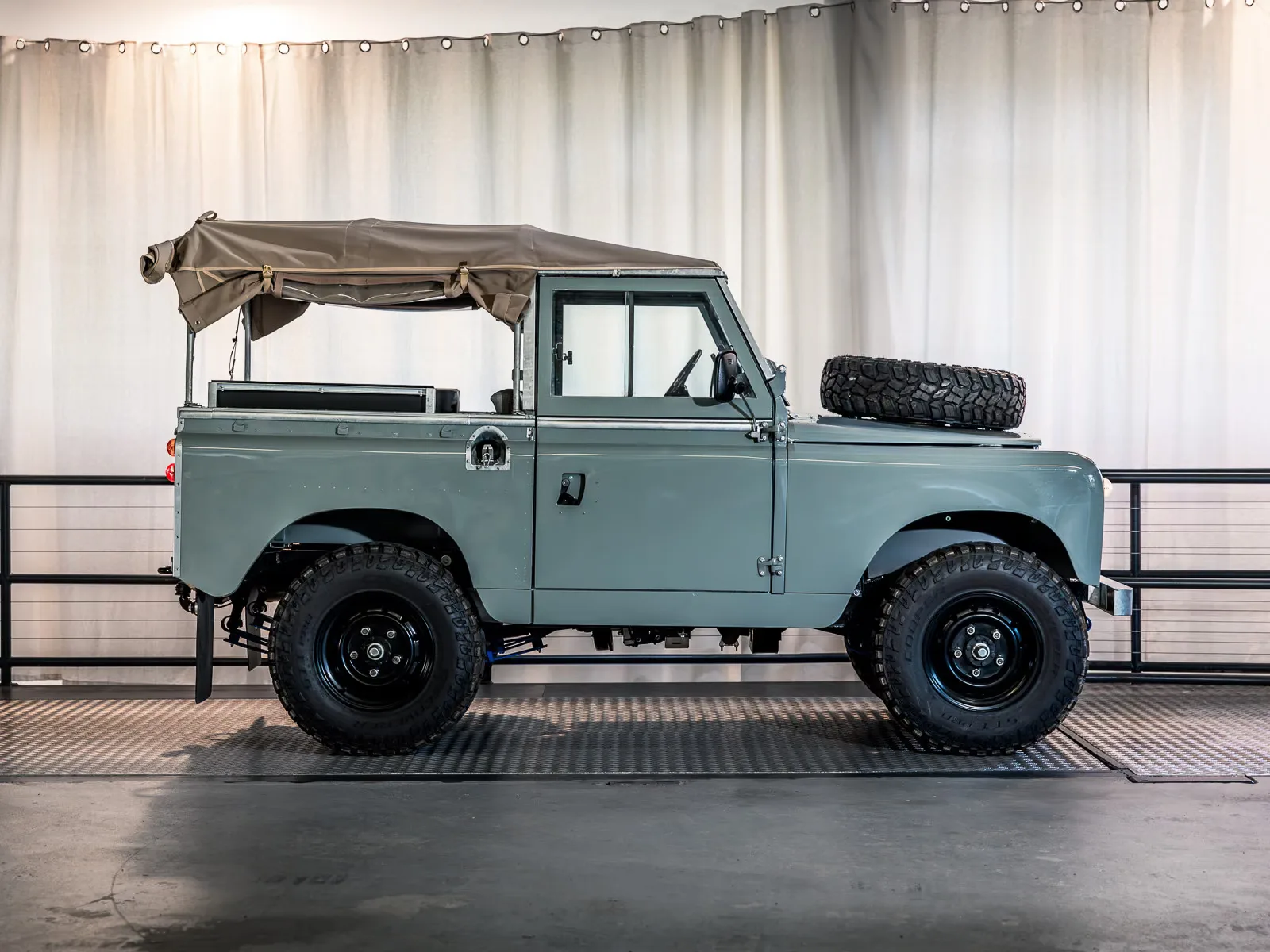 1962 Land Rover Series IIA 88 V8, 2/20