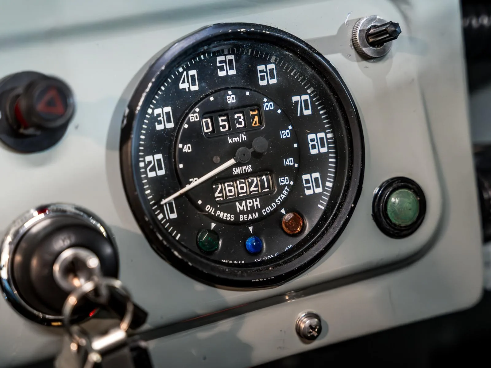 1962 Land Rover Series IIA 88 V8, 19/20