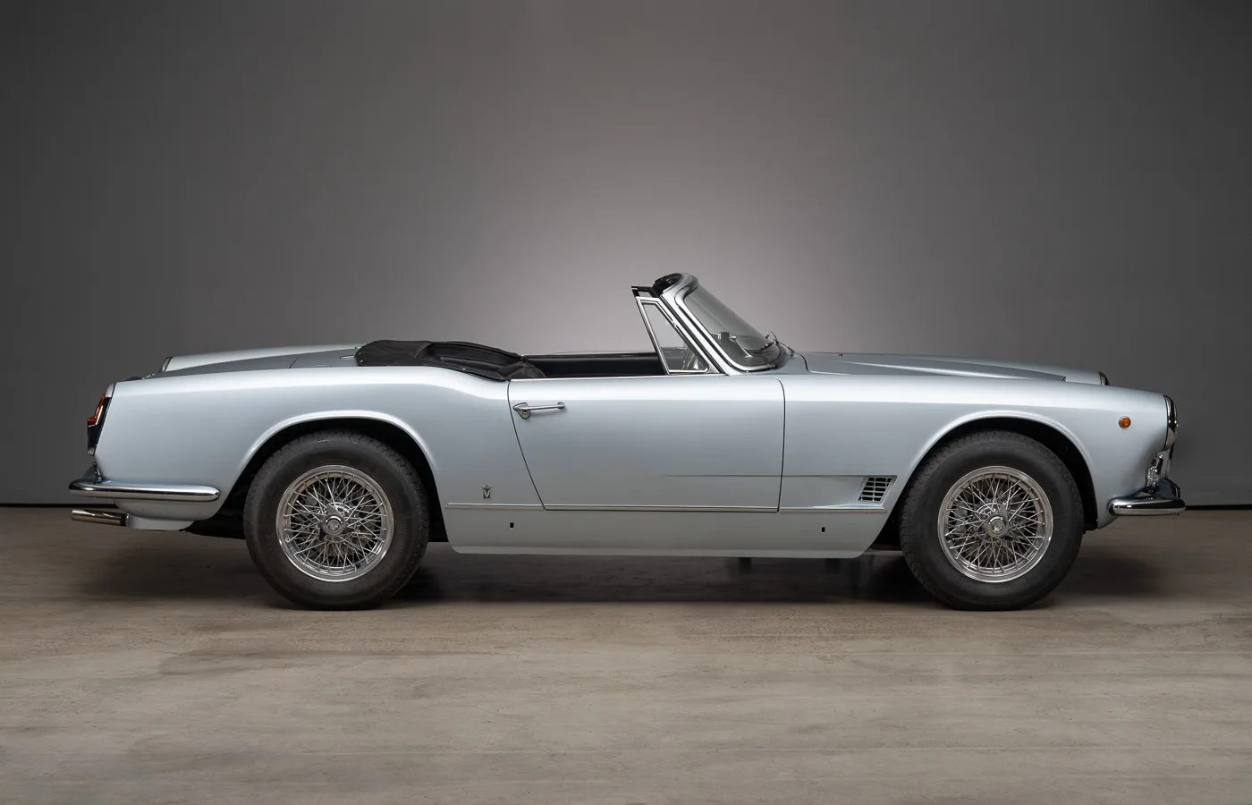 1962 Maserati 3500 GT Spyder Vignale, 3/30