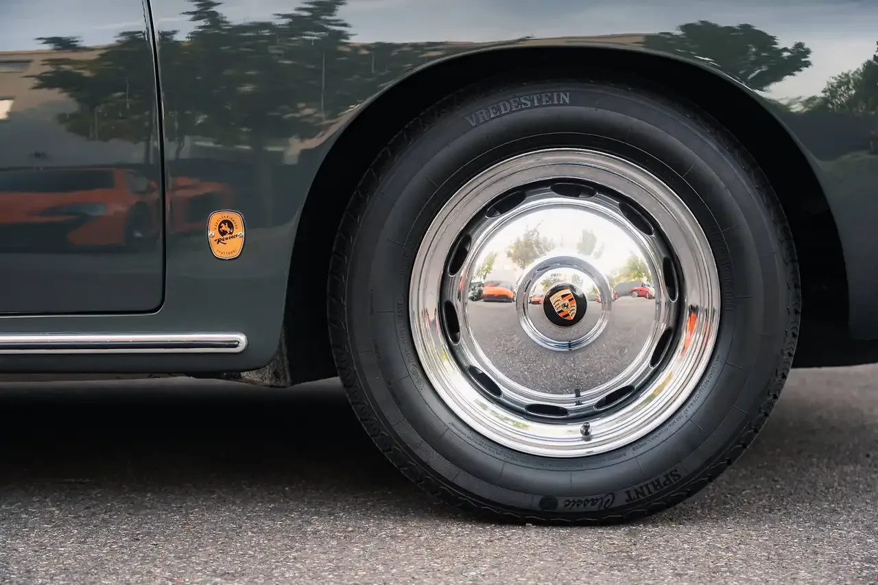 1962 Porsche 356 B, 7/18