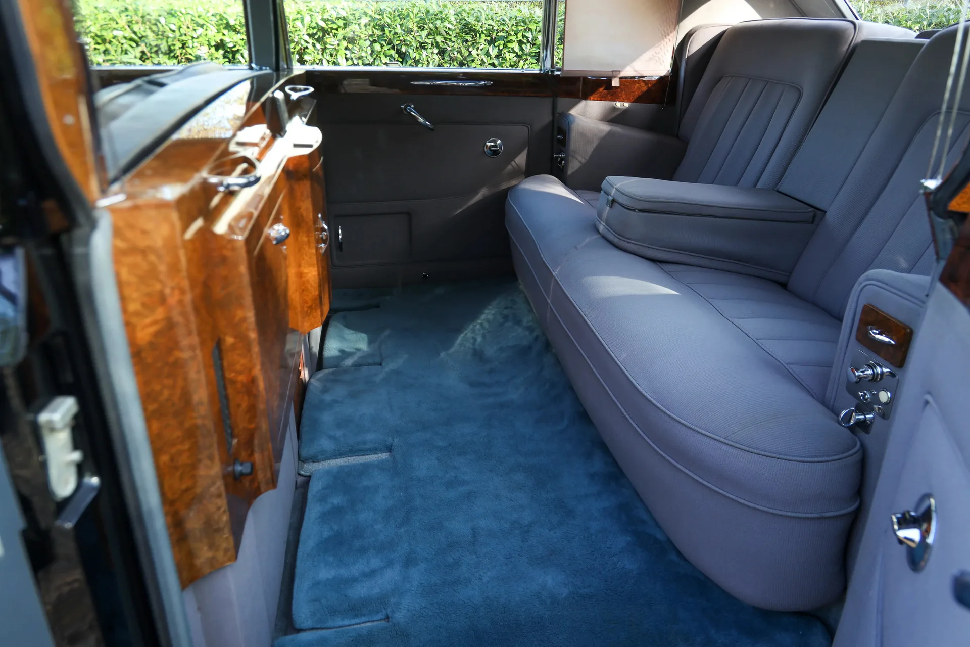 1962 Rolls-Royce Phantom V James Young Limousine, 27/30