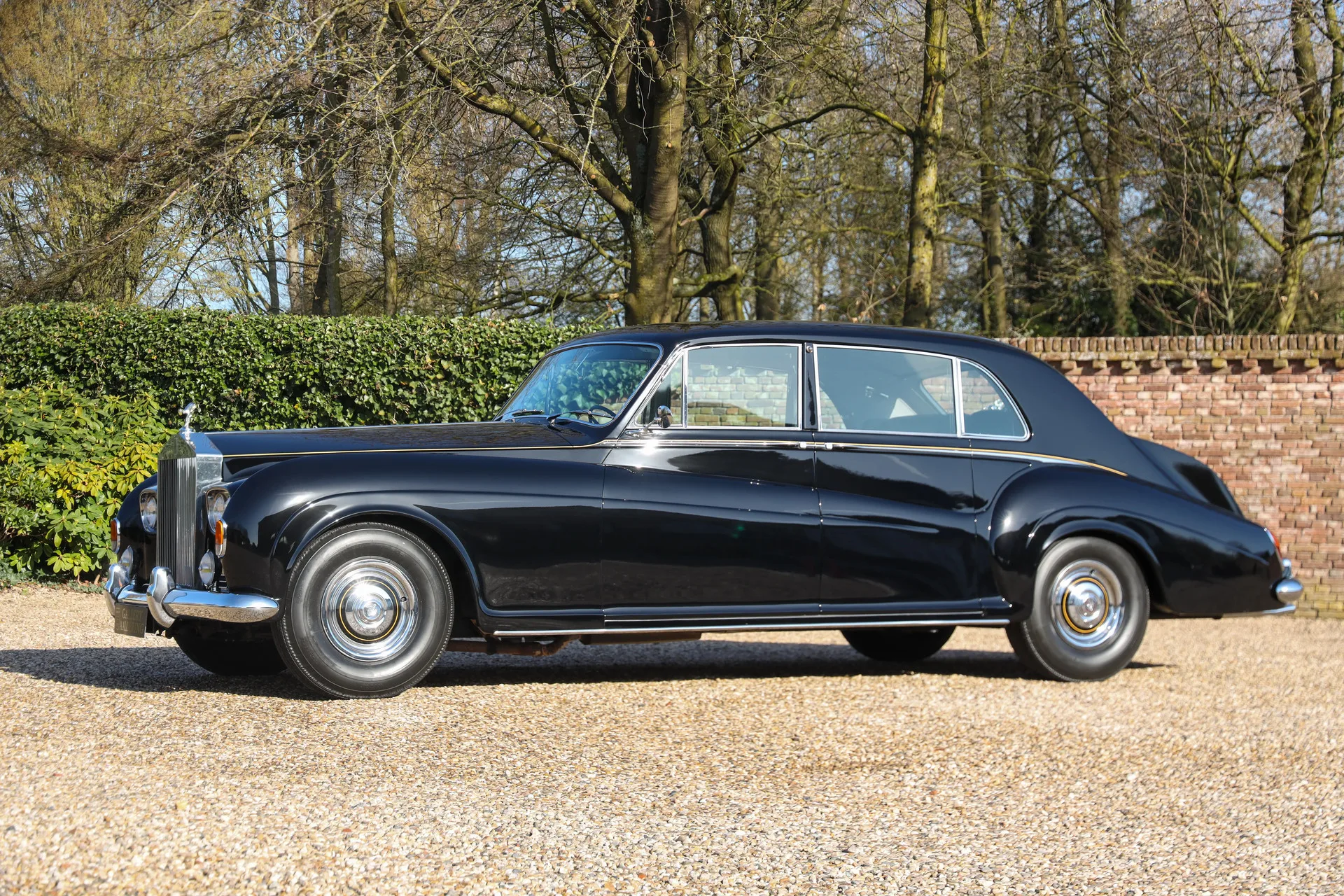 1962 Rolls-Royce Phantom V James Young Limousine, 28/30