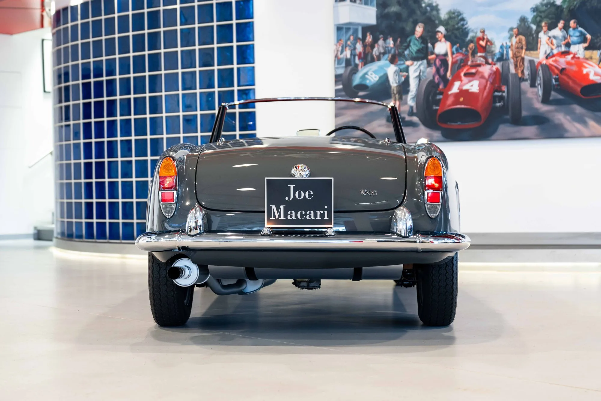 1963 Alfa Romeo Giulia Spider, 5/16