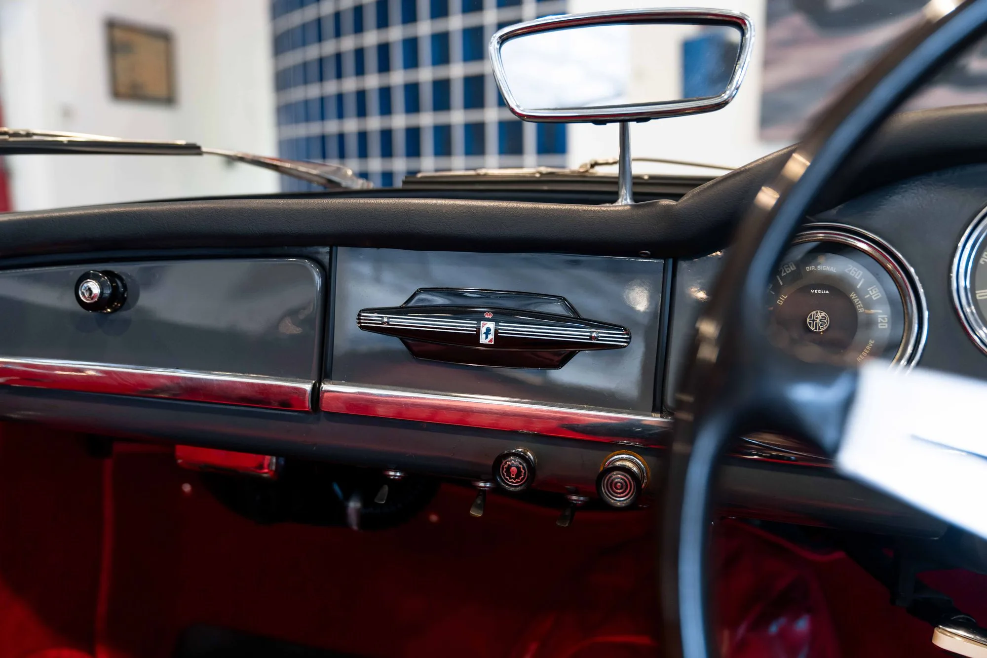 1963 Alfa Romeo Giulia Spider, 14/16