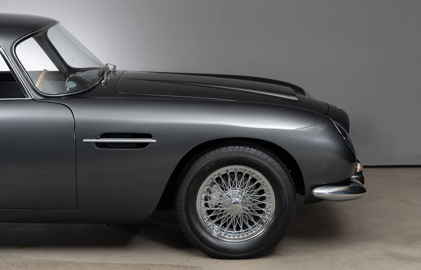 1963 Aston Martin DB4 Vantage Series V, 8/30