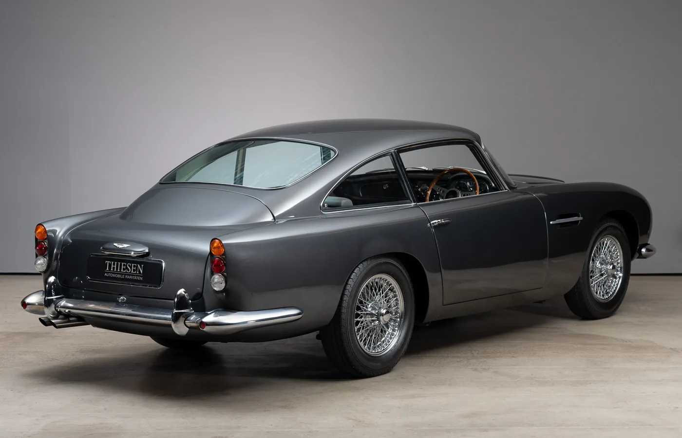 1963 Aston Martin DB4 Vantage Series V, 10/30
