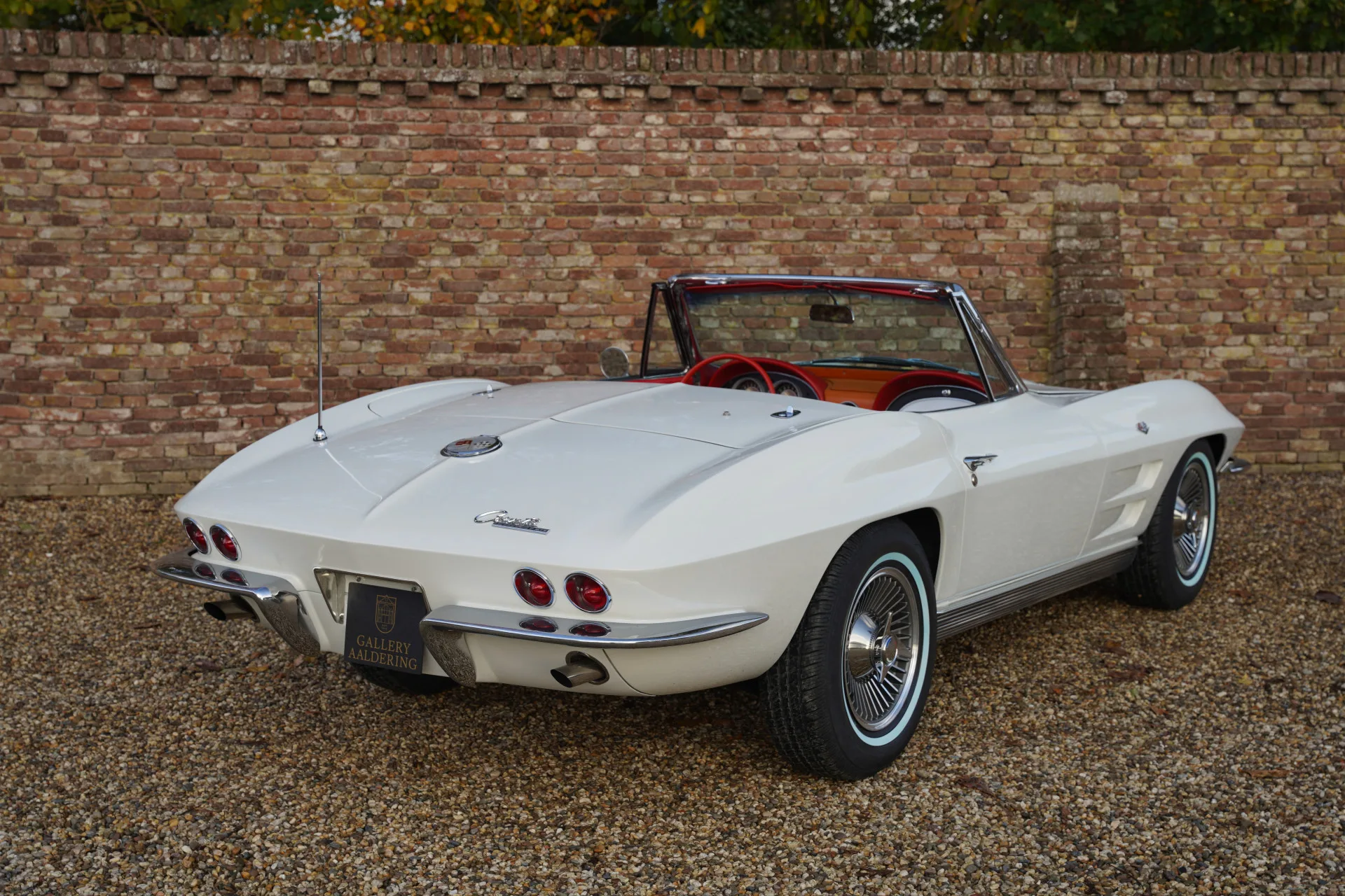 1963 Chevrolet Corvette C2 Sting Ray Convertible, 2/30