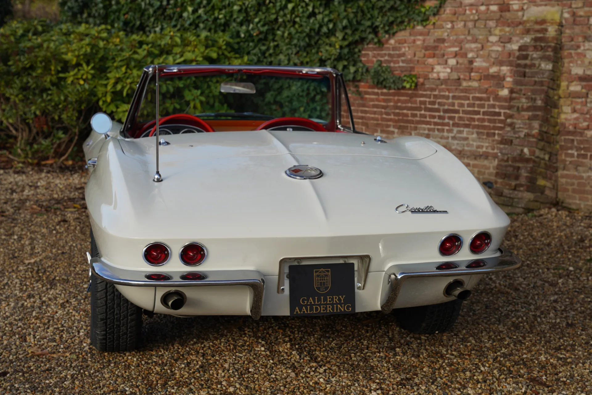 1963 Chevrolet Corvette C2 Sting Ray Convertible, 17/30
