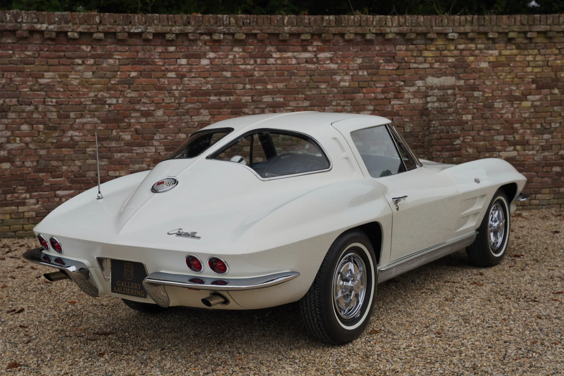 1963 Chevrolet Corvette C2 Sting Ray Split Window, 2/30