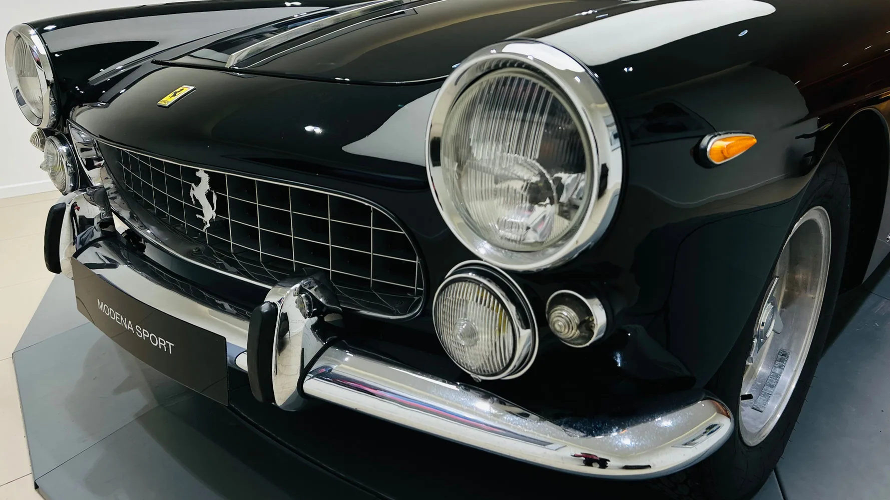 1963 Ferrari 330 America, 8/27