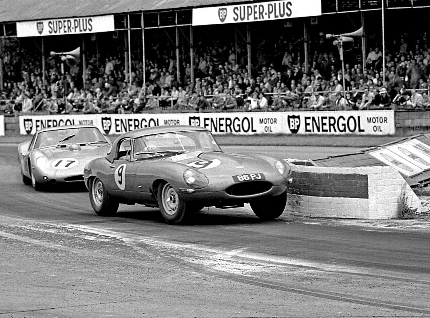 1963 Jaguar E-Type Lightweight offered by a specialist dealer in Chorleywood, United Kingdom, photo 2 of 15