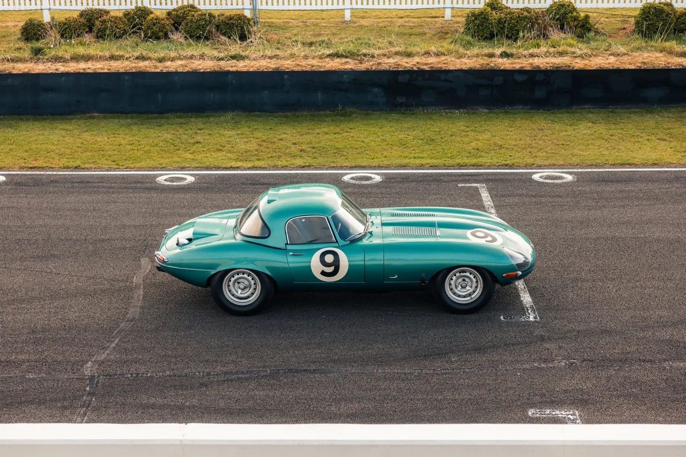 1963 Jaguar E-Type Lightweight offered by a specialist dealer in Chorleywood, United Kingdom, photo 12 of 15
