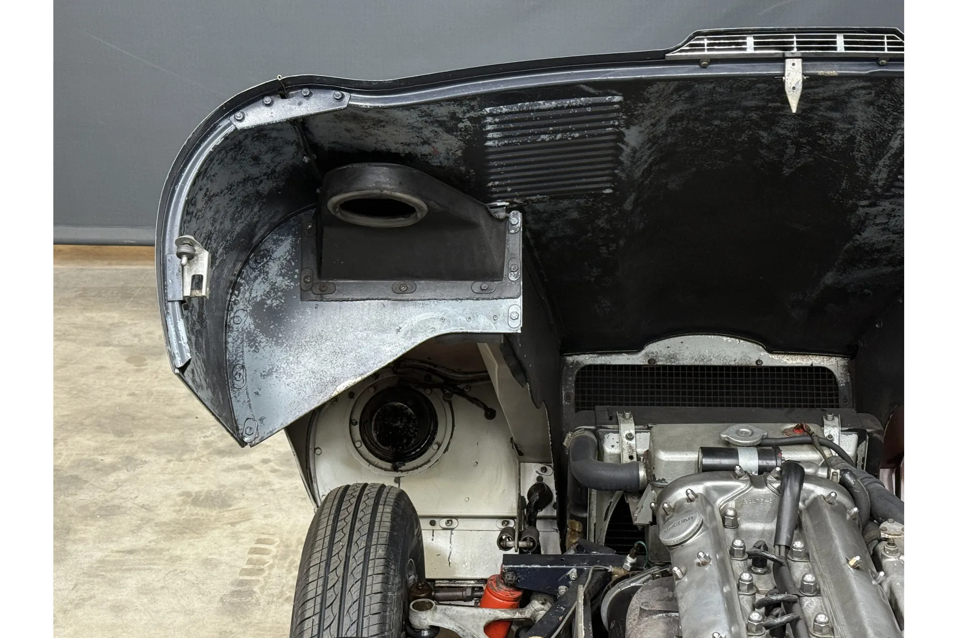 1963 Jaguar E-Type Series 1 3.8 Coupé, 26/30
