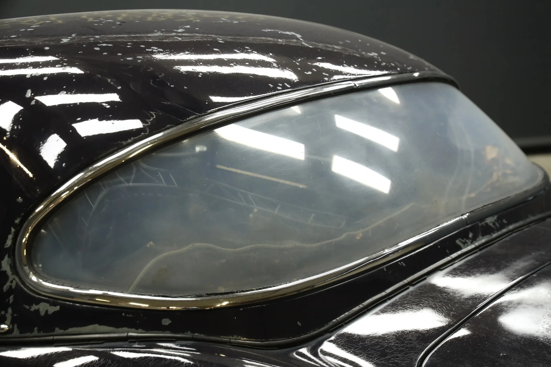 1963 Jaguar E-Type Series 1 3.8 Roadster, 28/30