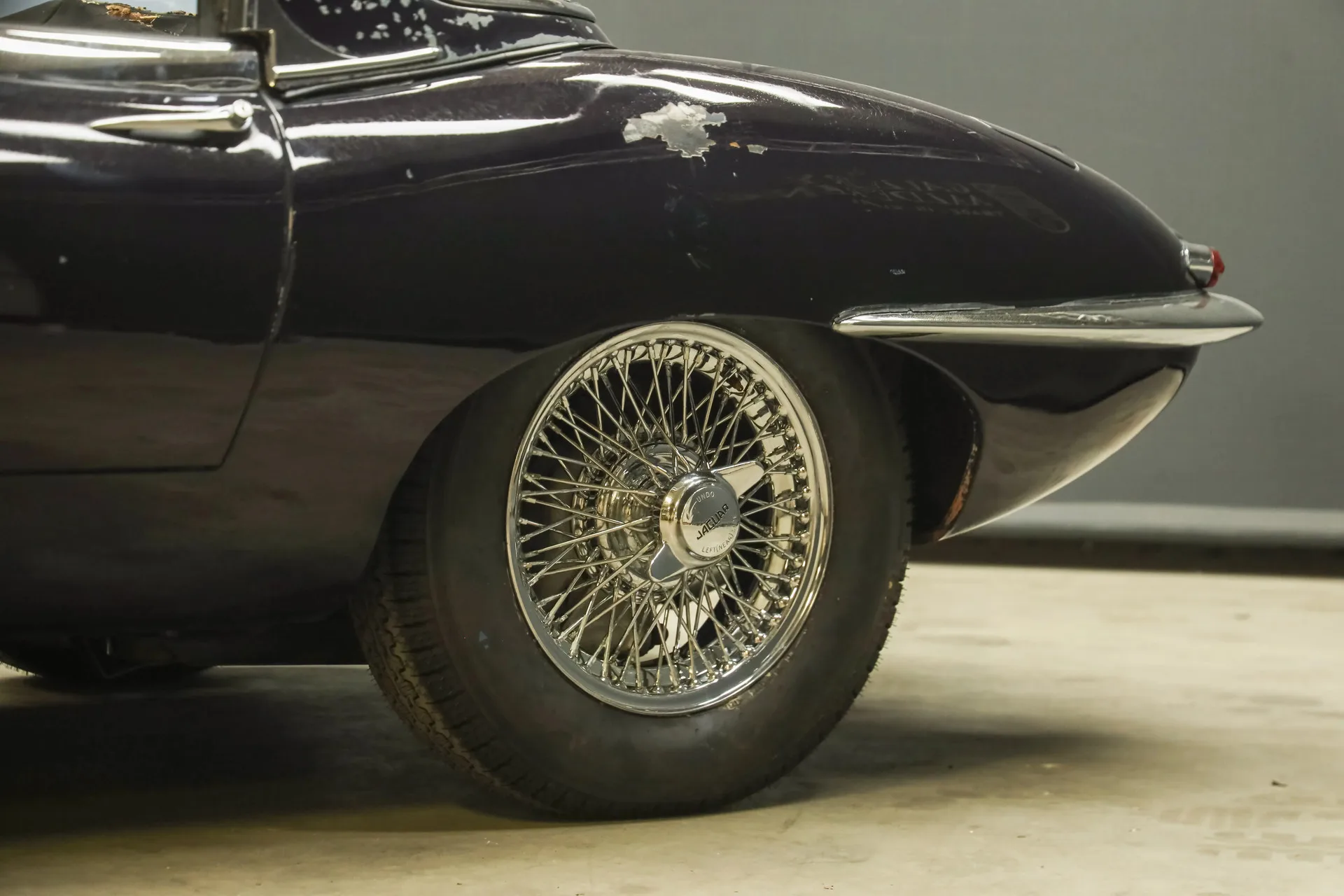 1963 Jaguar E-Type Series 1 3.8 Roadster, 29/30