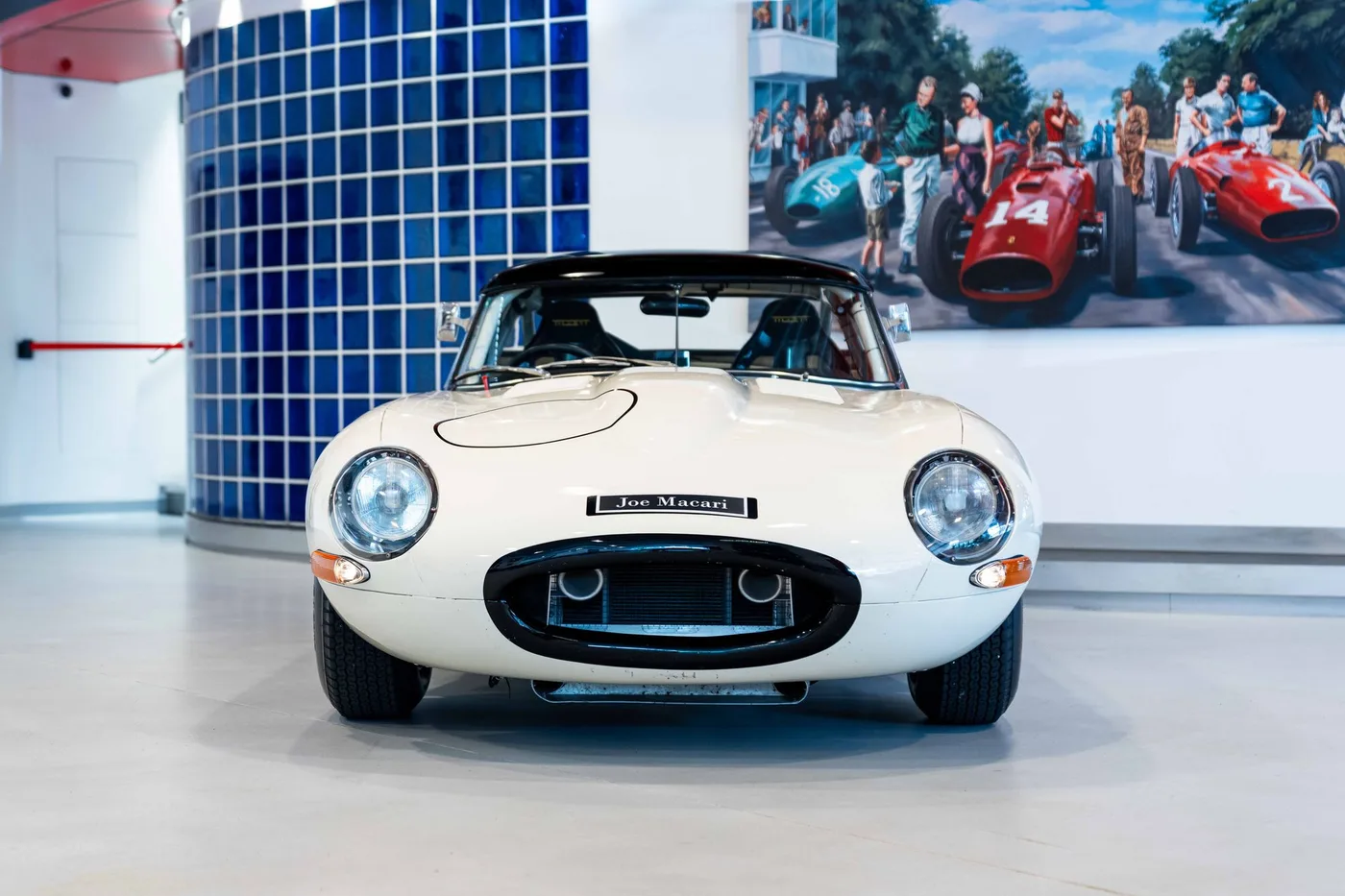 1963 Jaguar E-Type Lightweight offered by a collector car specialist in London, United Kingdom, photo 2 of 24