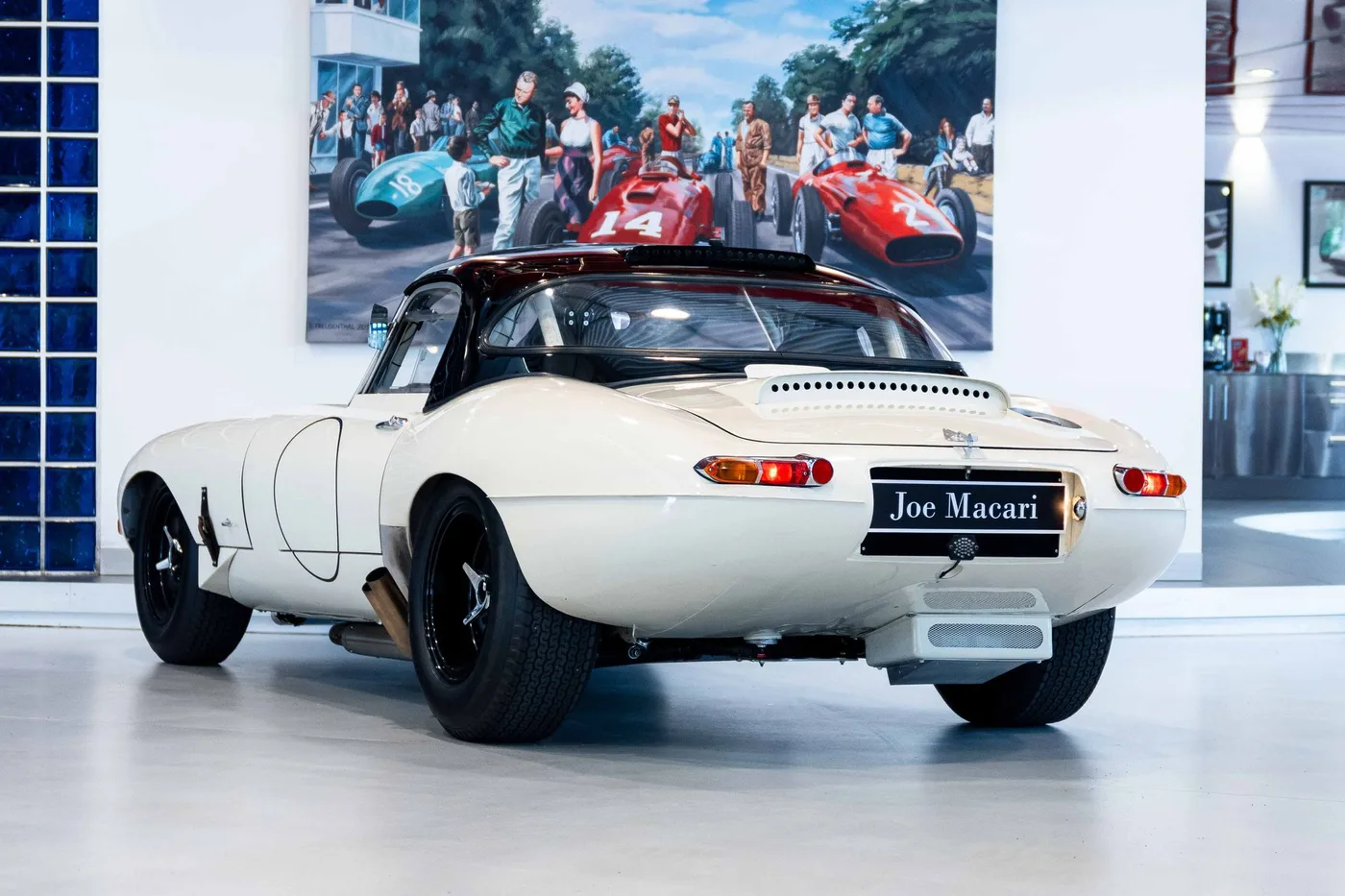 1963 Jaguar E-Type Lightweight offered by a collector car specialist in London, United Kingdom, photo 8 of 24