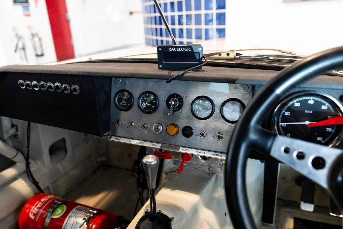 1963 Jaguar E-Type Lightweight offered by a collector car specialist in London, United Kingdom, photo 17 of 24