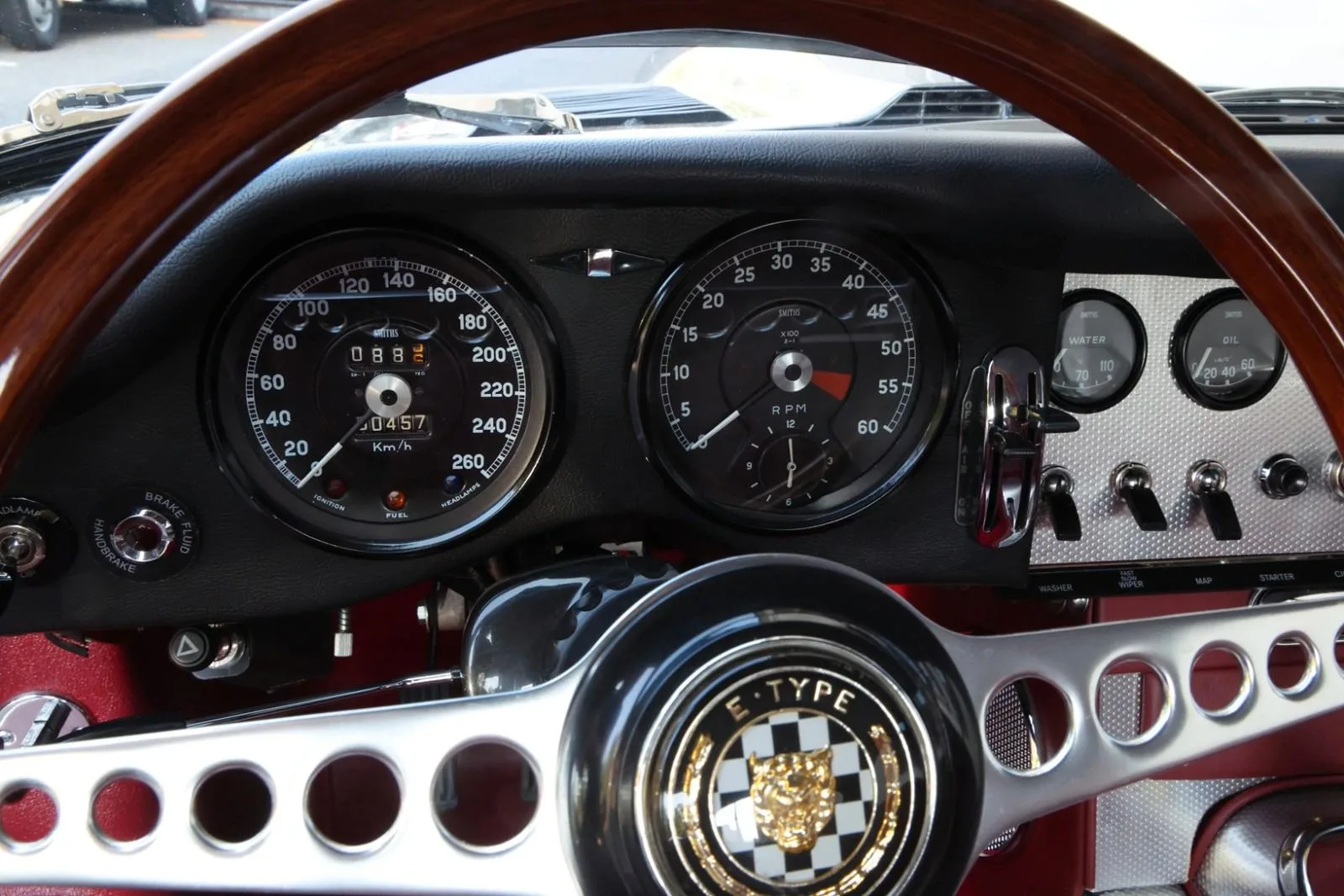 1963 Jaguar E-Type Series 1 3.8 Fixed Head Coupé, 20/24