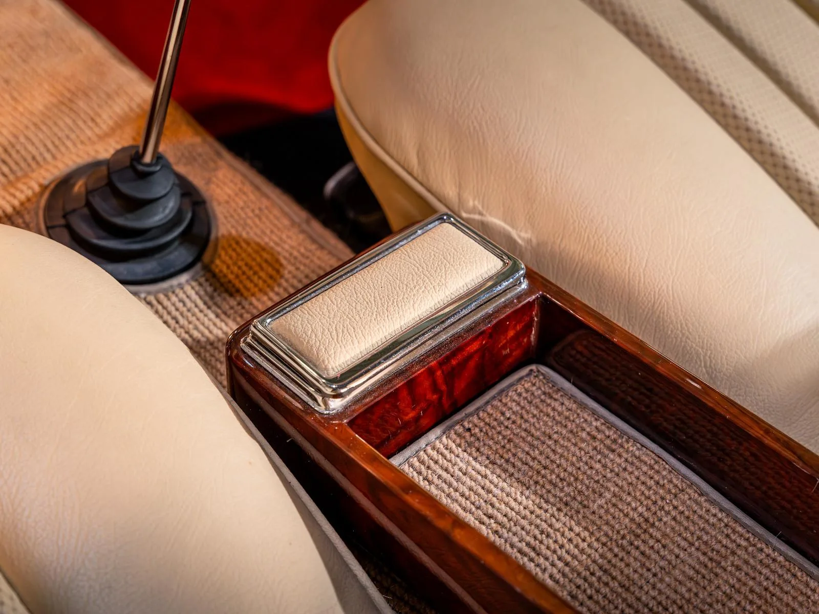 1963 Mercedes-Benz 230 SL, 23/30