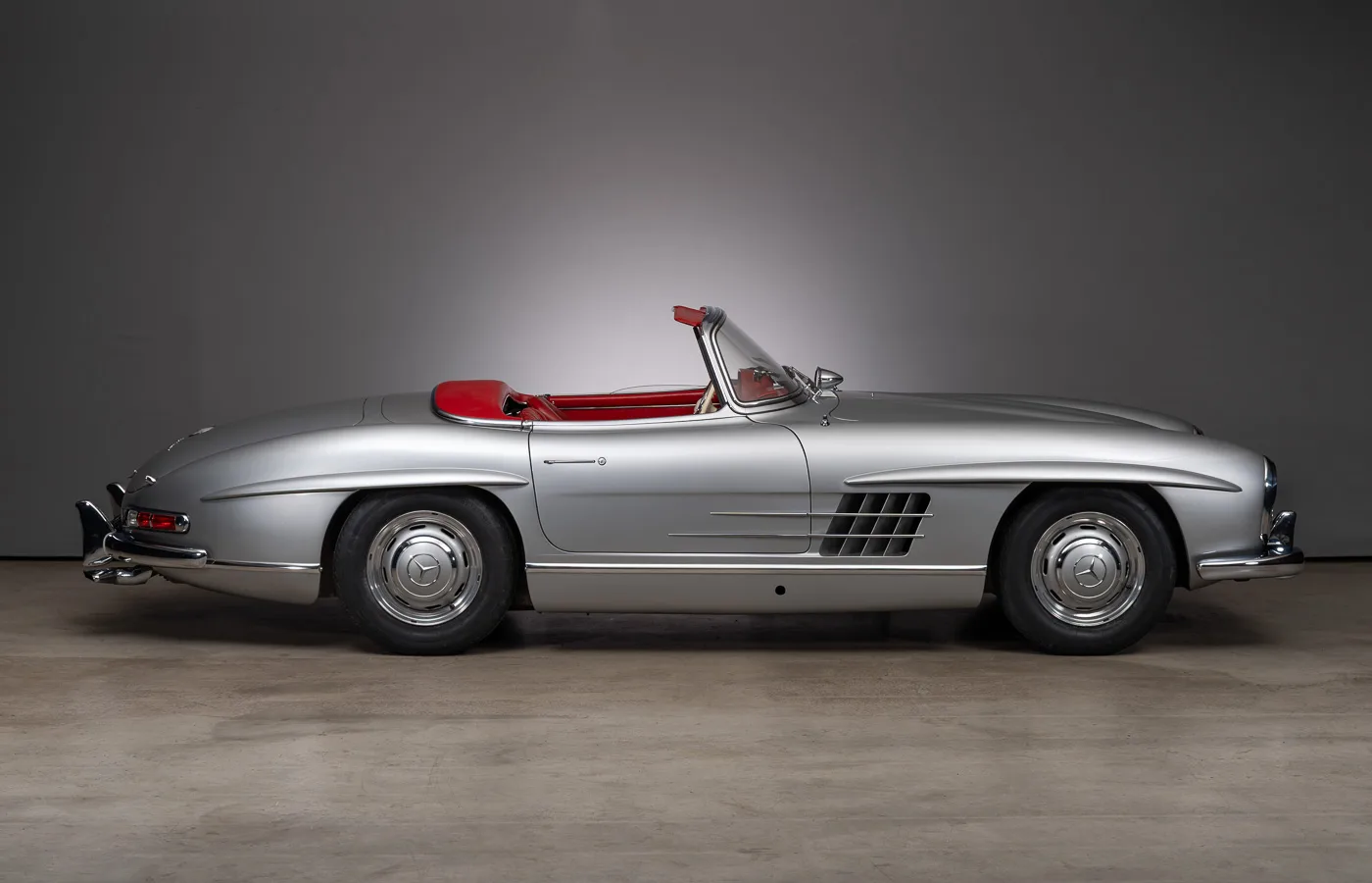 1963 Mercedes-Benz 300 SL Roadster, 10/30