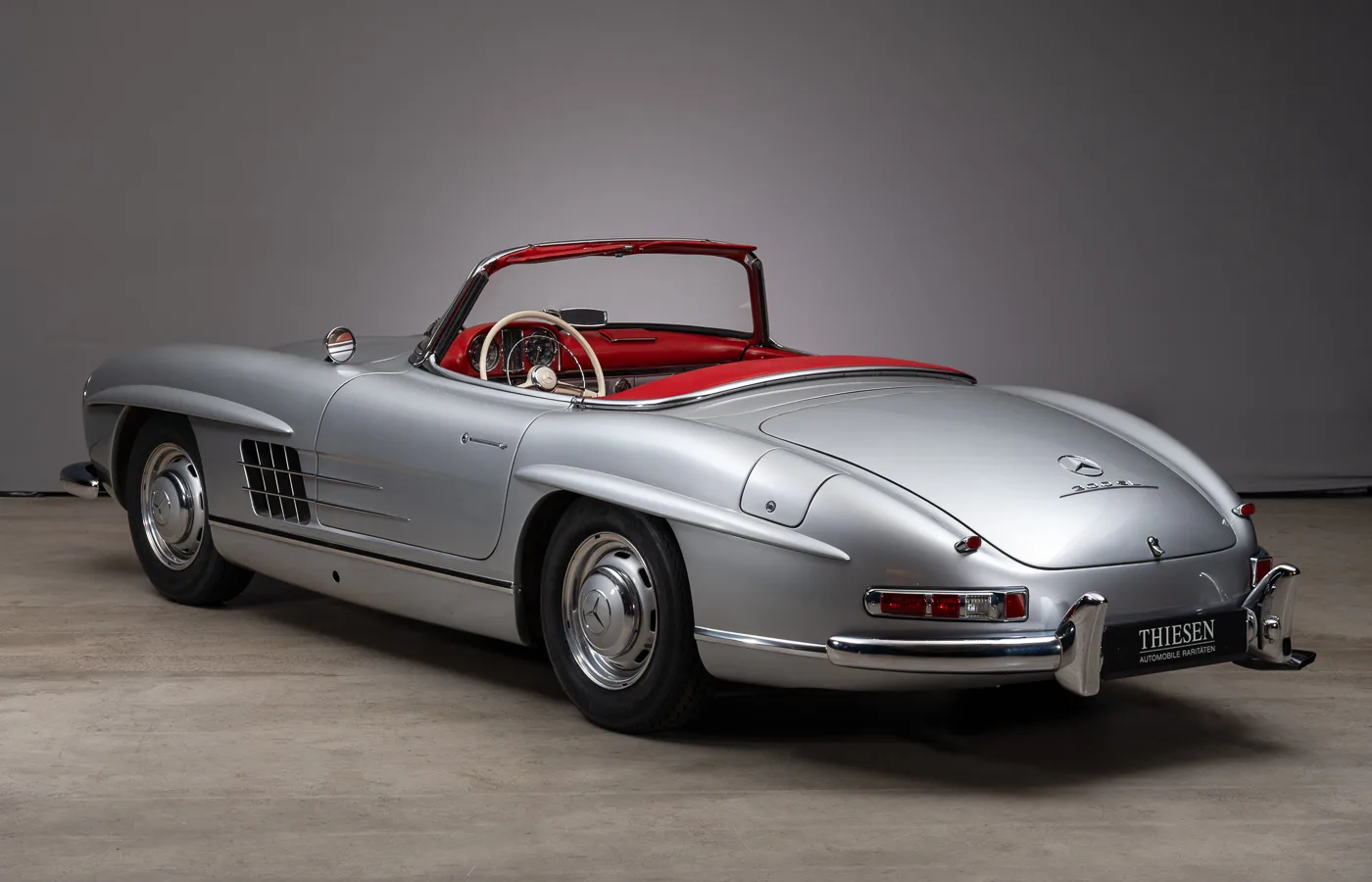 1963 Mercedes-Benz 300 SL Roadster, 18/30