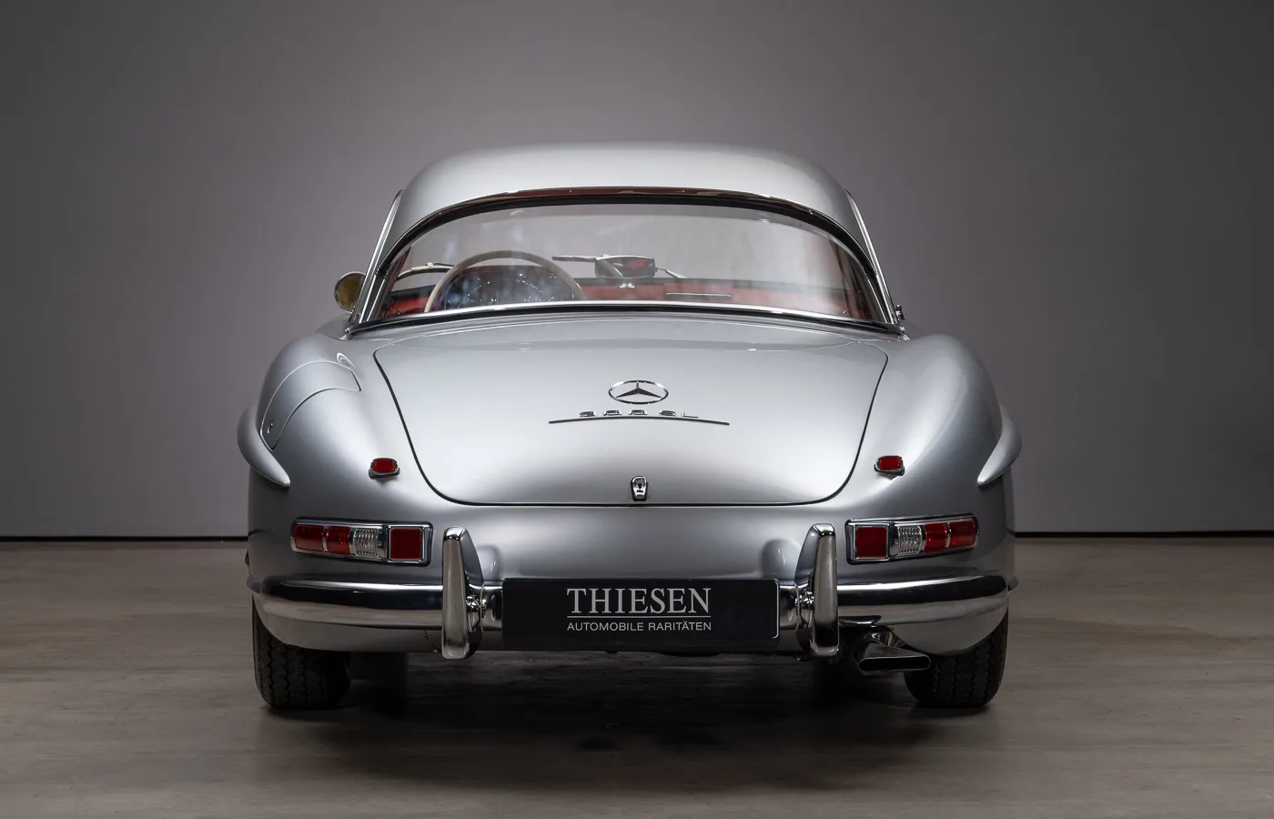 1963 Mercedes-Benz 300 SL Roadster, 23/30
