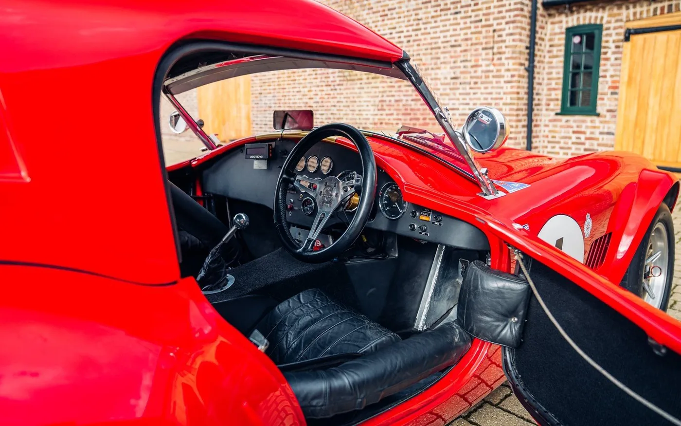 1964 AC Cobra 289 Competition angeboten von einem Fachhändler in Chorleywood, Vereinigtes Königreich, Foto 12 von 15