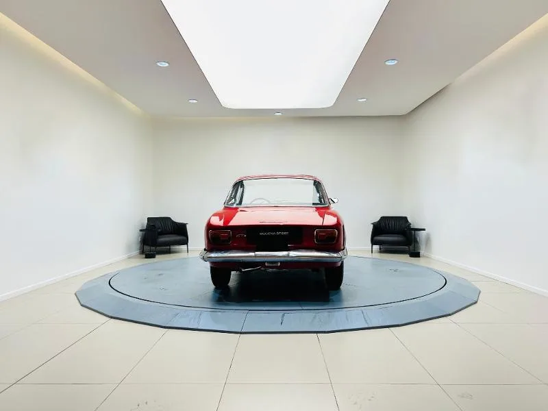 1964 Alfa Romeo Giulia Sprint GT, 10/20