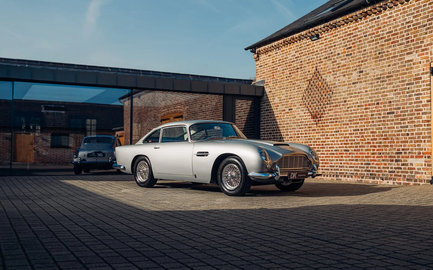 1964 Aston Martin DB5 offered by a specialist dealer in Chorleywood, United Kingdom, photo 6 of 15