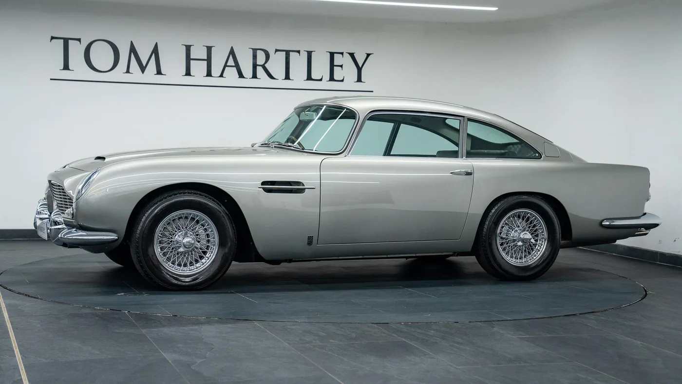 1964 Aston Martin DB5 offered by a specialist dealer in Swadlincote, United Kingdom, photo 12 of 15