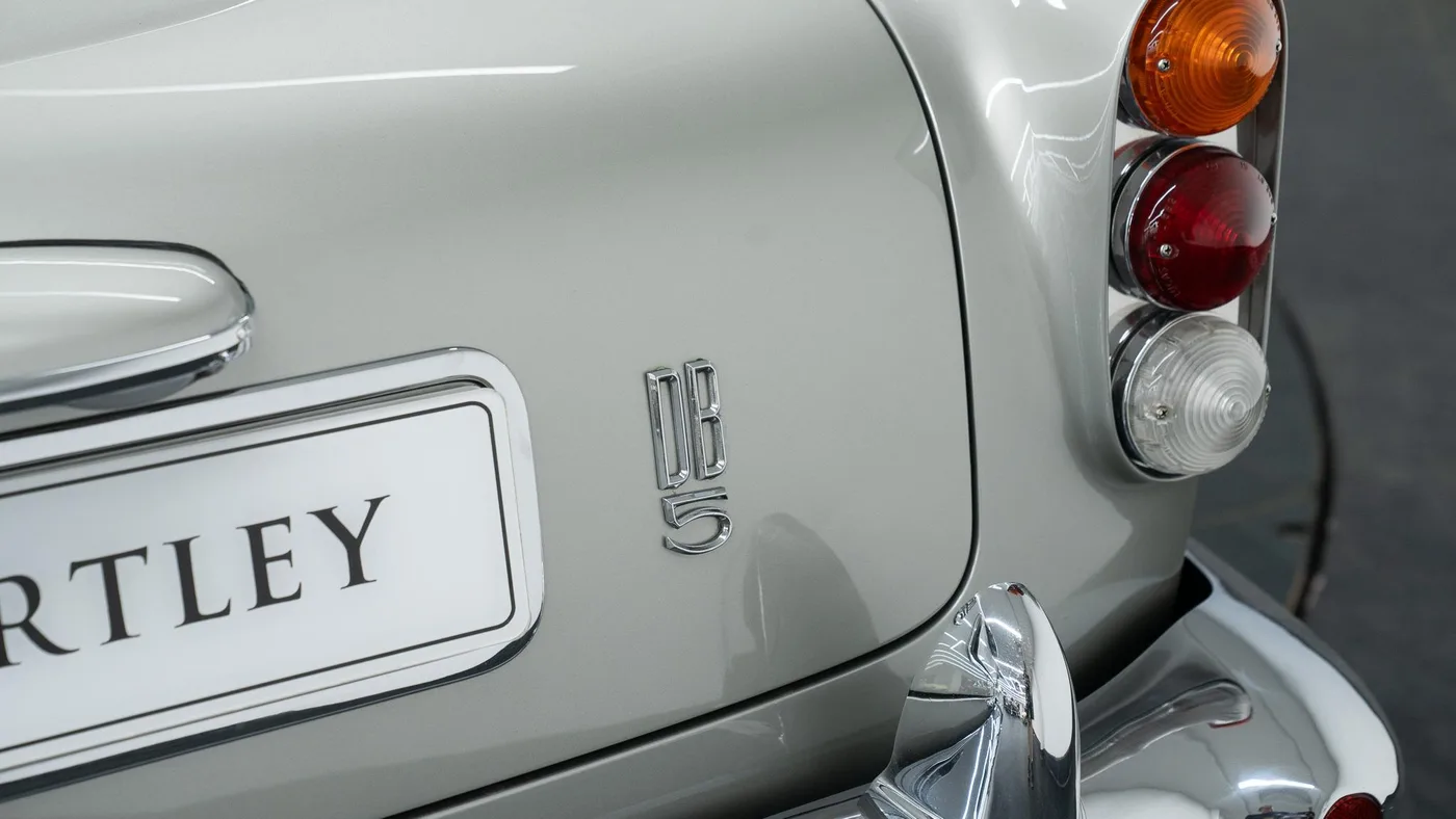 1964 Aston Martin DB5 offered by a specialist dealer in Swadlincote, United Kingdom, photo 15 of 15