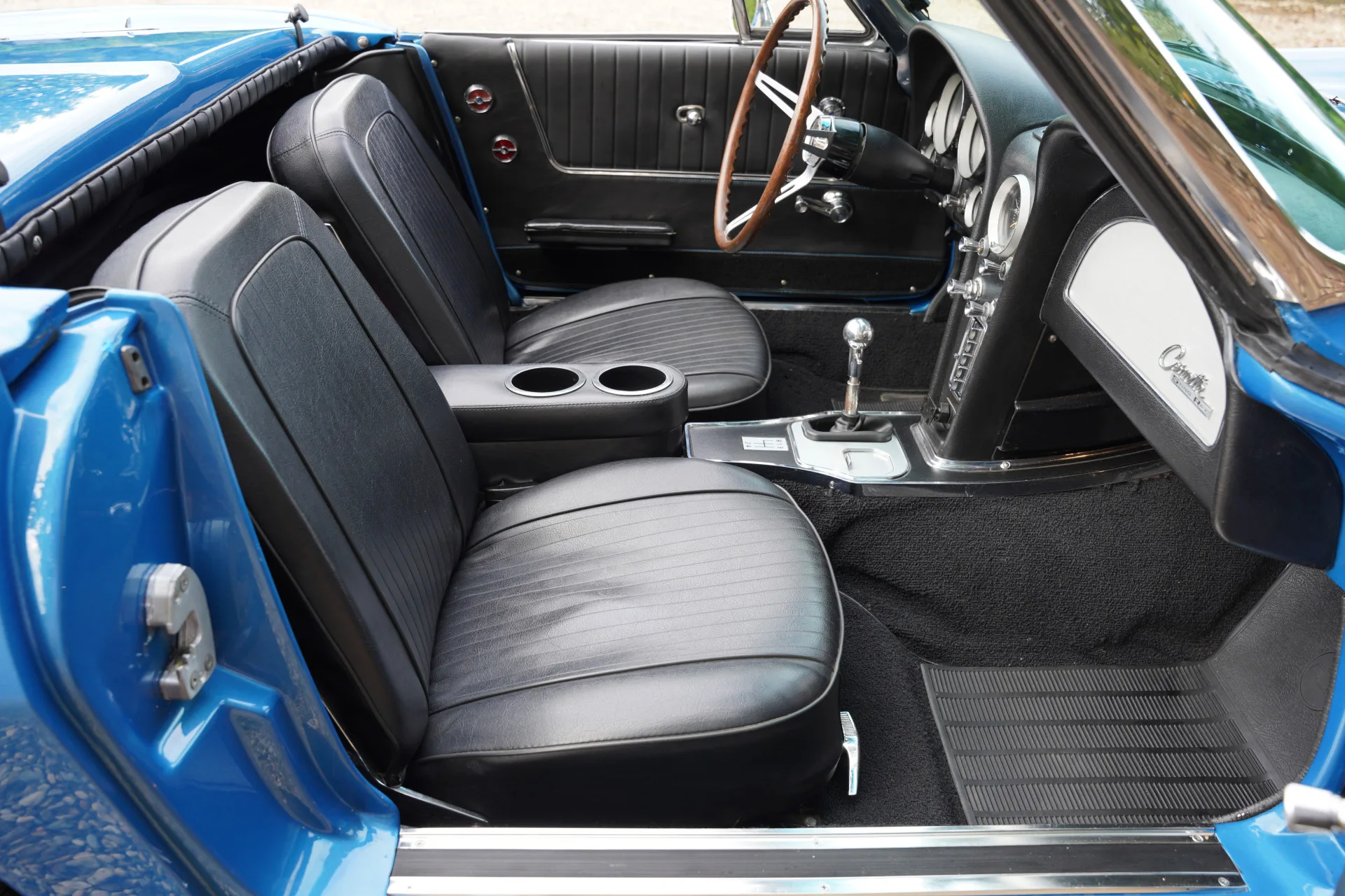 1964 Chevrolet Corvette C2 Sting Ray Convertible, 15/30
