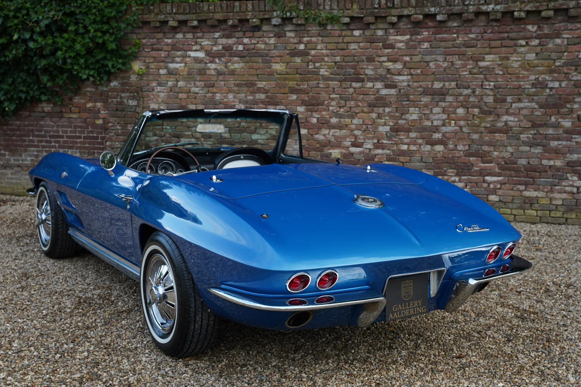 1964 Chevrolet Corvette C2 Sting Ray Convertible, 26/30
