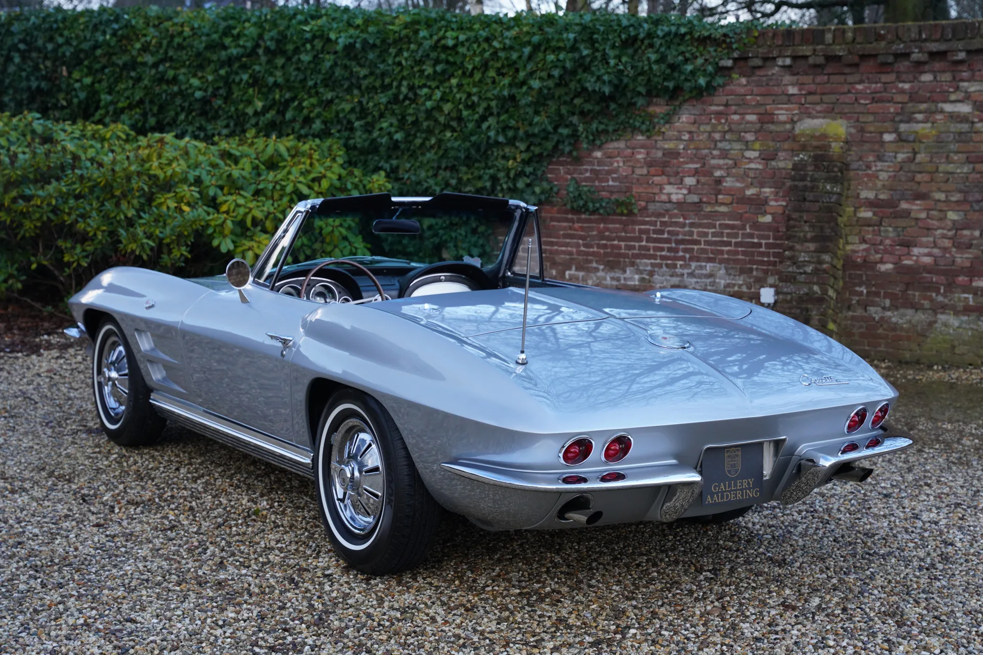 1964 Chevrolet Corvette C2 Sting Ray Convertible, 21/30