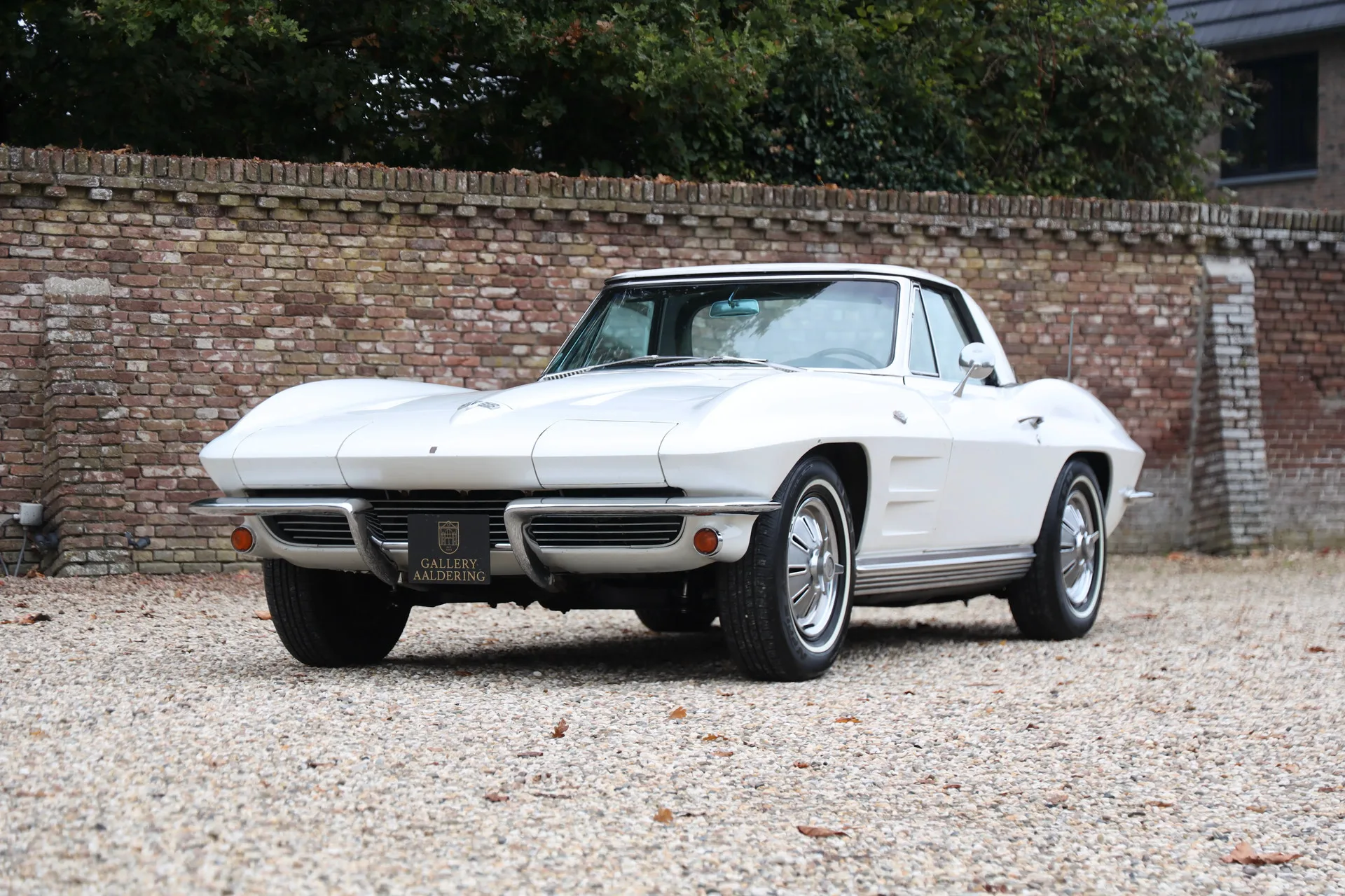 1964 Chevrolet Corvette C2 Sting Ray Convertible offered by a specialist dealer in Brummen, Netherlands, main photo