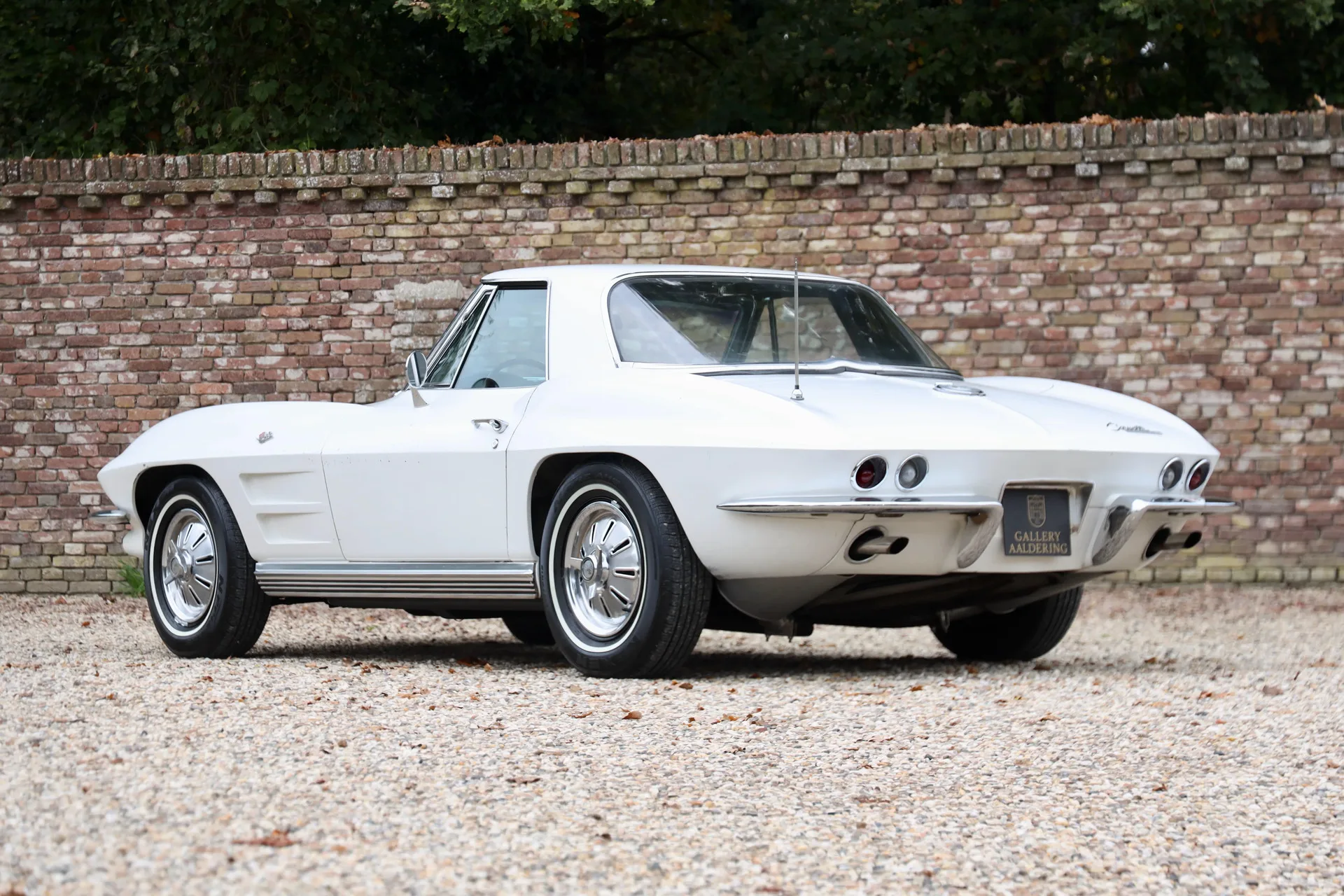 1964 Chevrolet Corvette C2 Sting Ray Convertible, 2/30