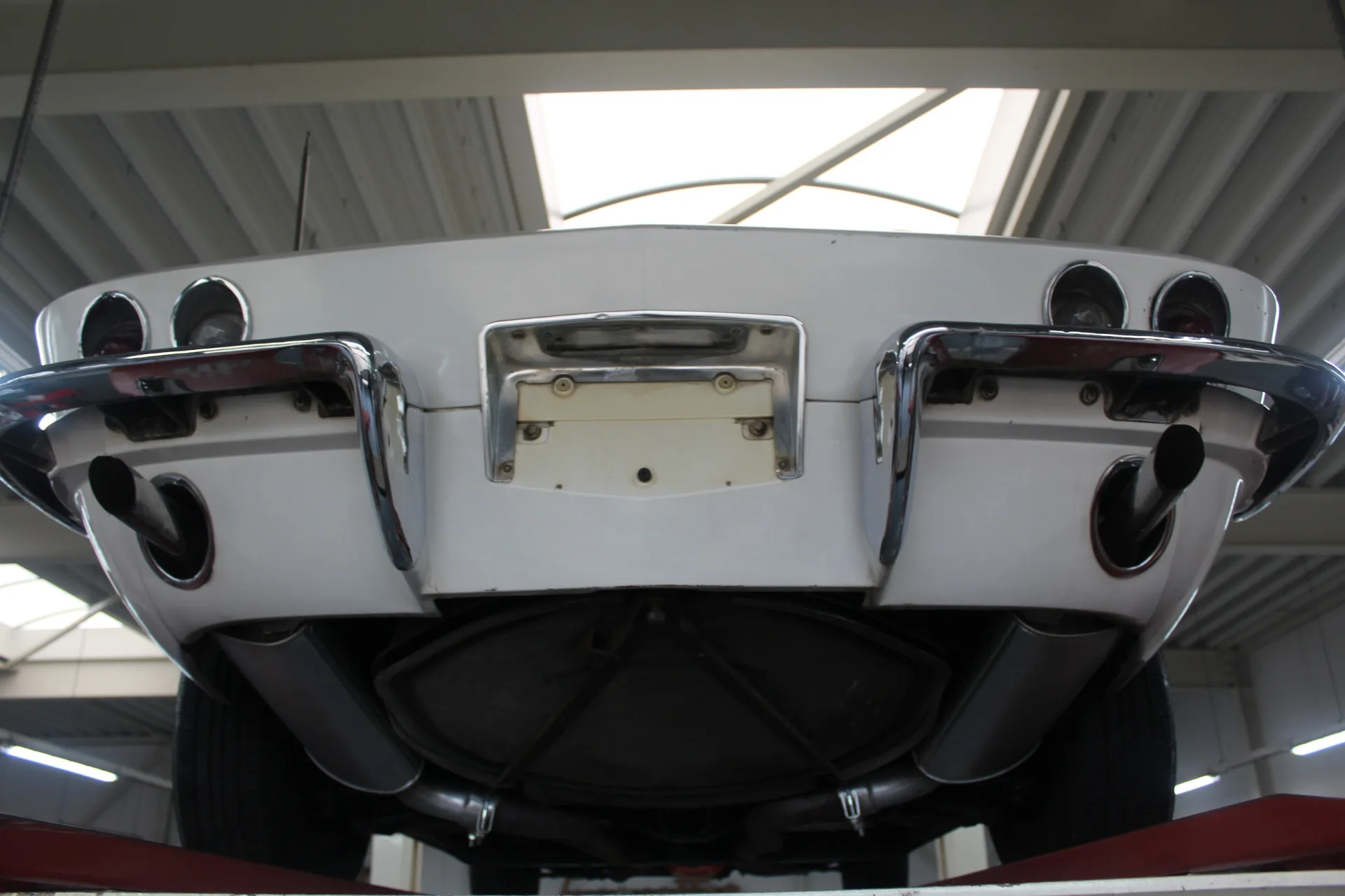 1964 Chevrolet Corvette C2 Sting Ray Convertible, 16/30
