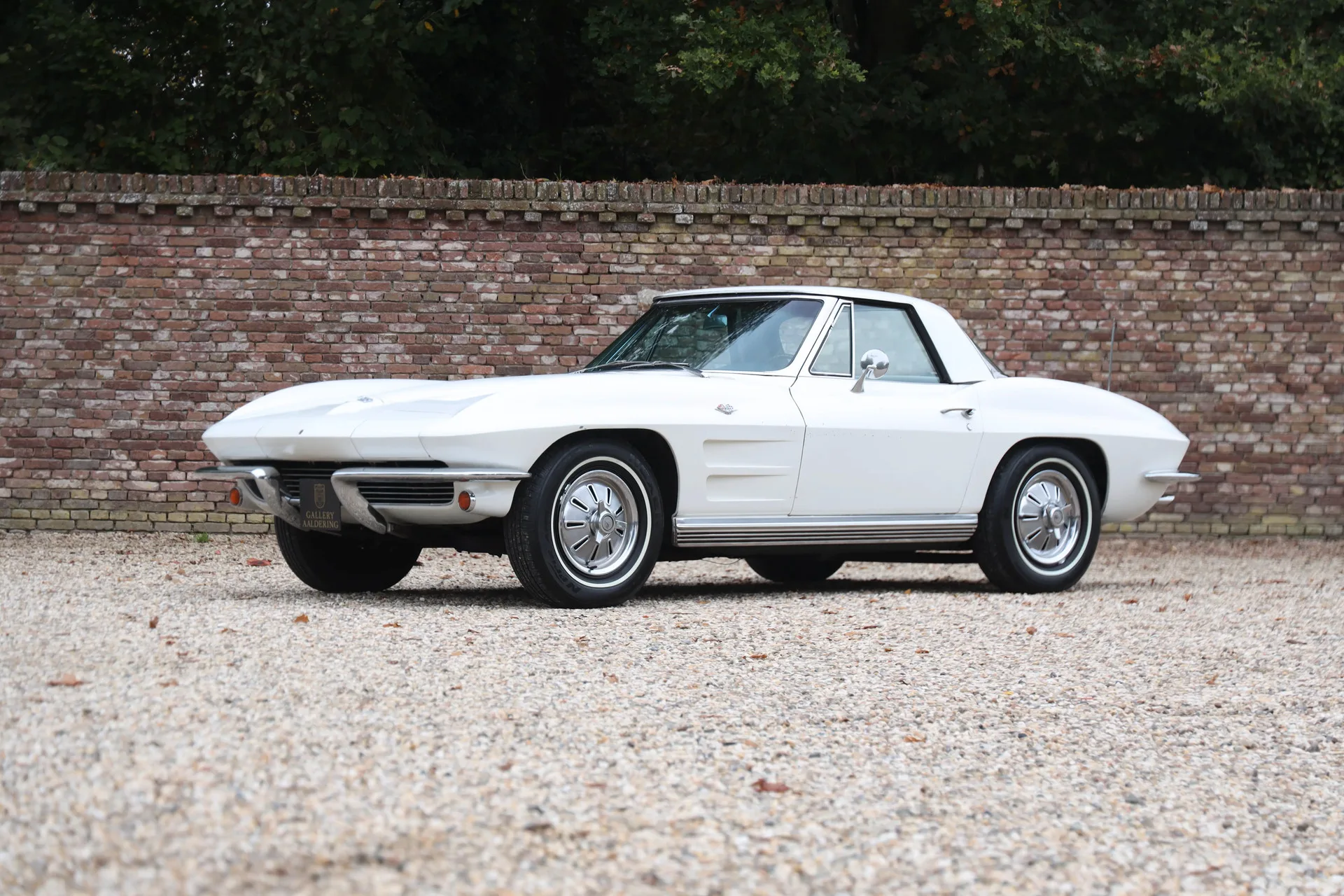 1964 Chevrolet Corvette C2 Sting Ray Convertible, 20/30