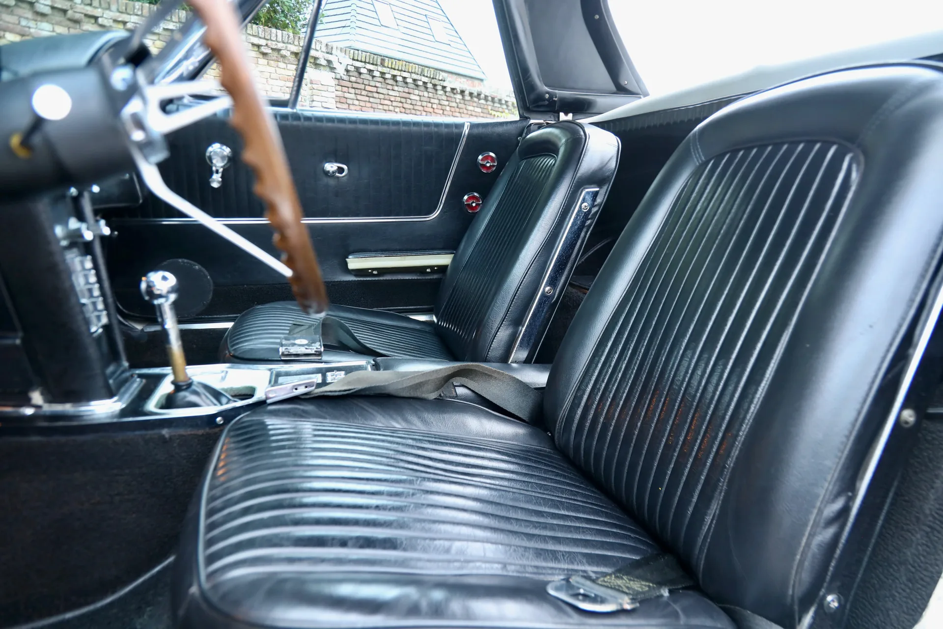 1964 Chevrolet Corvette C2 Sting Ray Convertible, 22/30