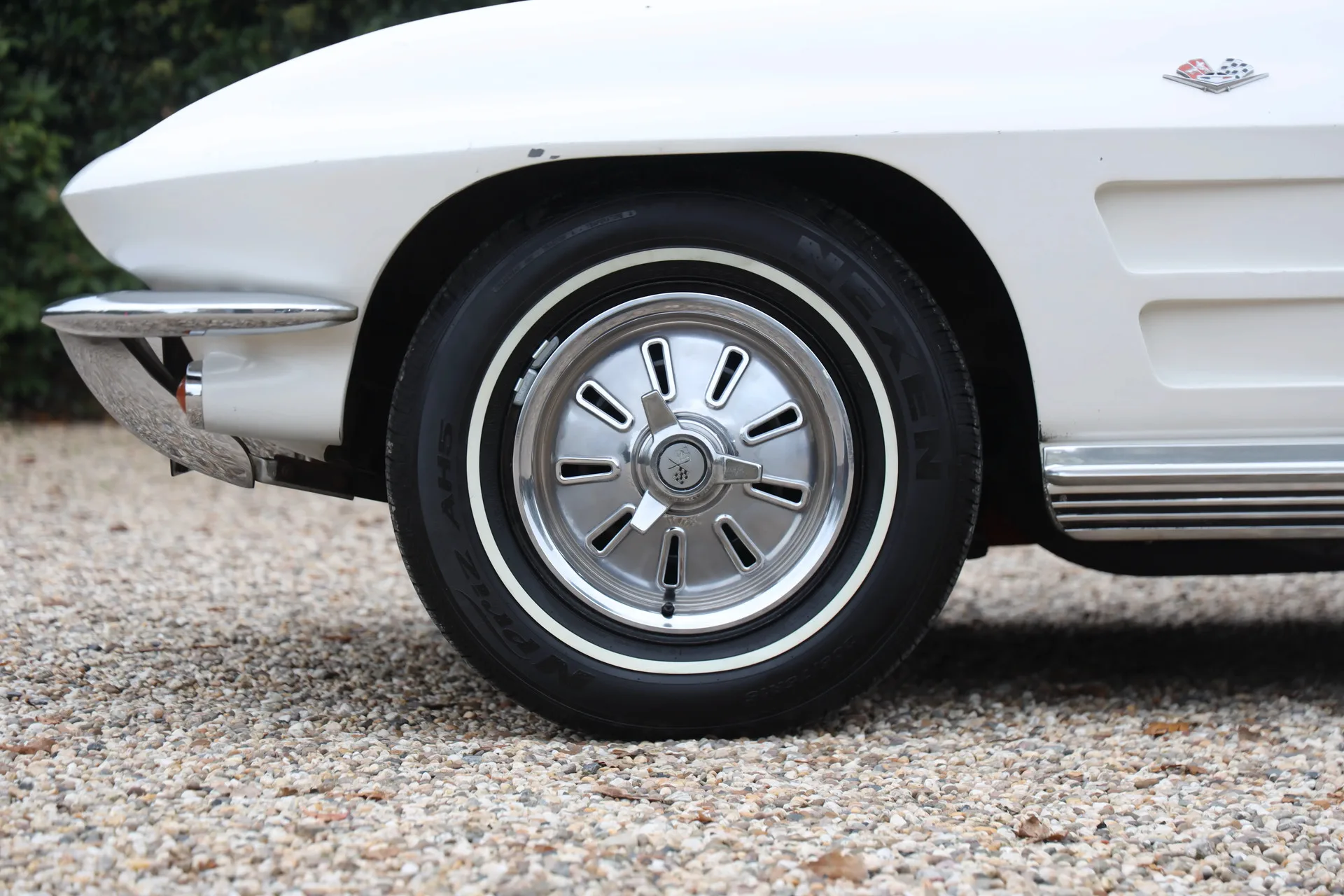 1964 Chevrolet Corvette C2 Sting Ray Convertible, 30/30