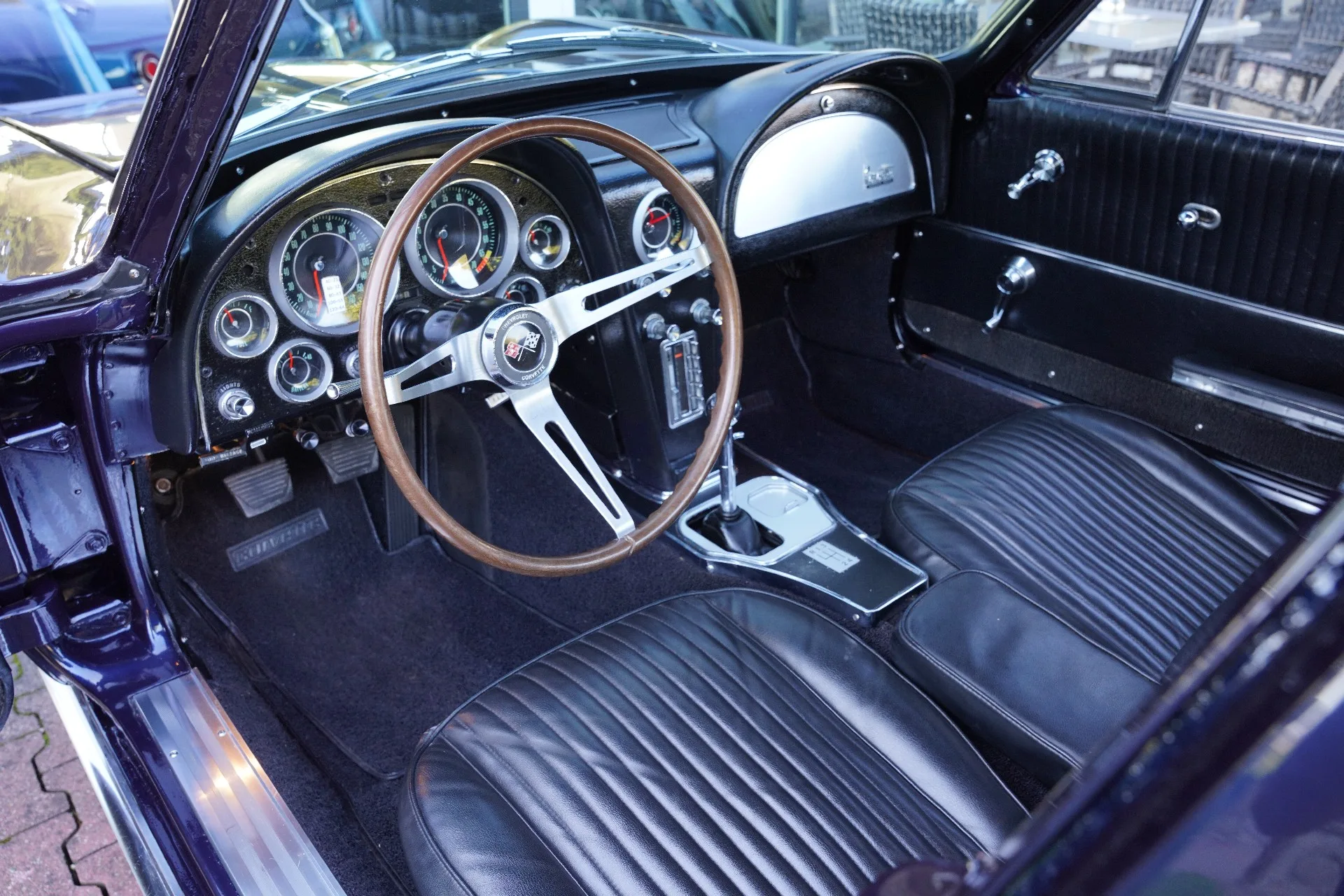 1964 Chevrolet Corvette C2 Sting Ray Coupé, 7/30