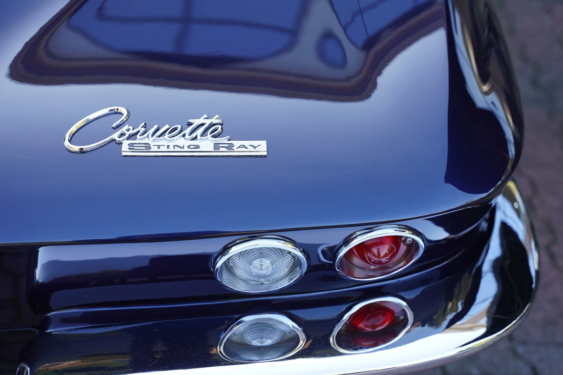 1964 Chevrolet Corvette C2 Sting Ray Coupé, 8/30