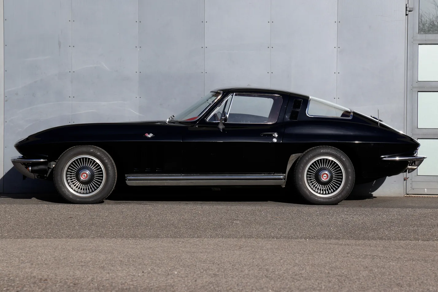 1964 Chevrolet Corvette C2 Sting Ray Coupé, 6/30