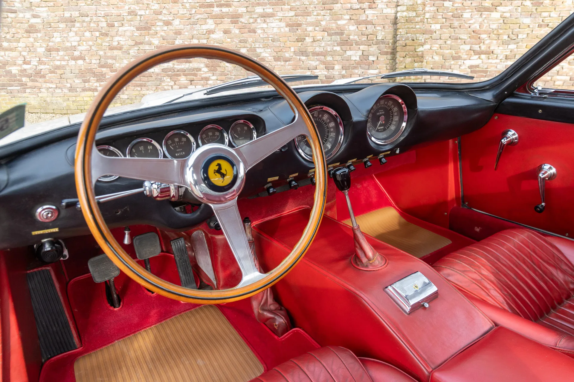 1964 Ferrari 250 GT Berlinetta Lusso, 3/30